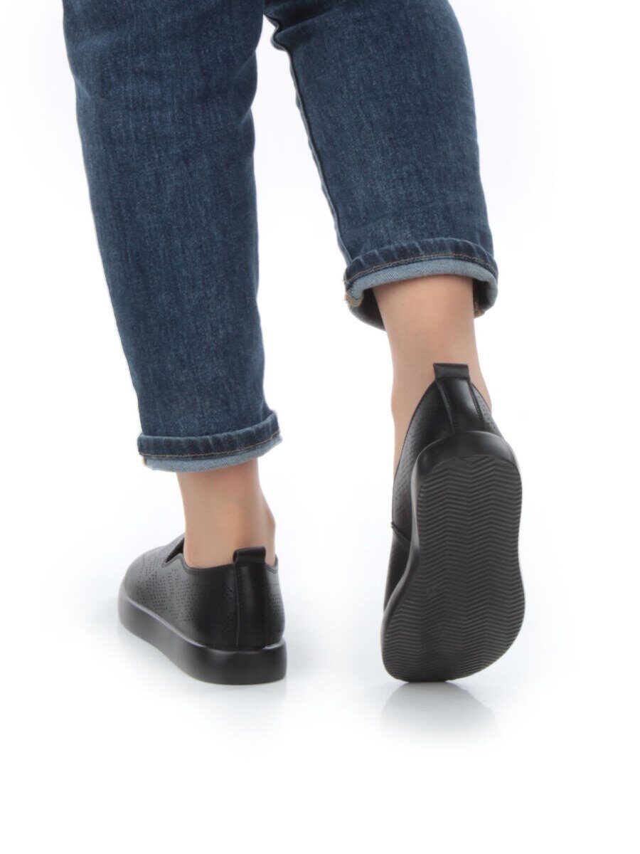 03-YD18-1D BLACK Полуботинки женские (натуральная кожа)