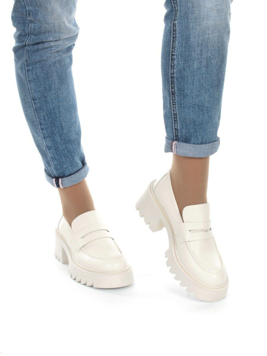 03-C1801-3 WHITE Лоферы женские (натуральная кожа)