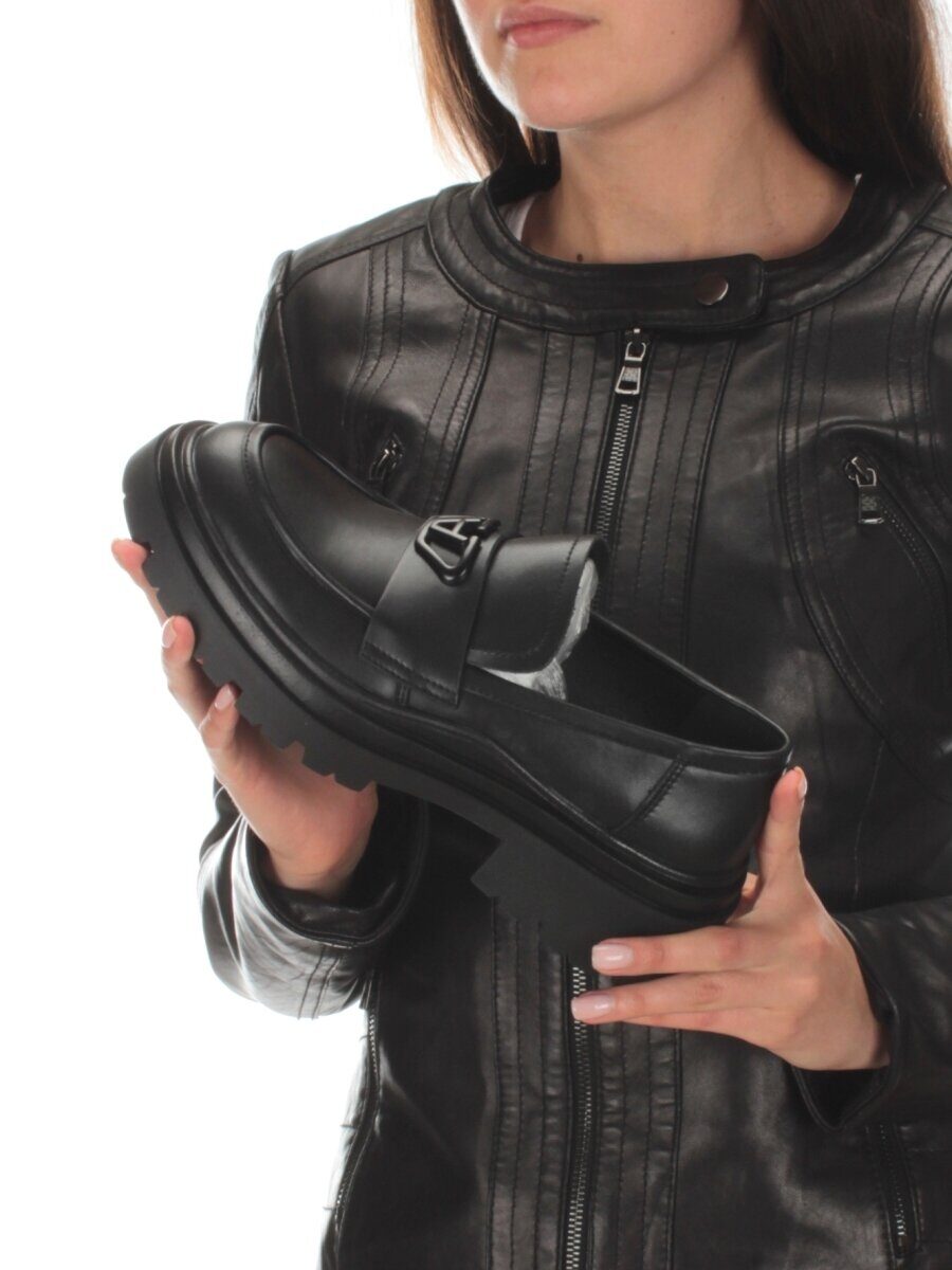 03-C1810-1 BLACK Лоферы женские (натуральная кожа)