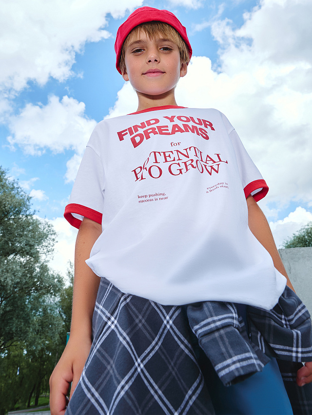 Футболка для мальчиков белая с надписью