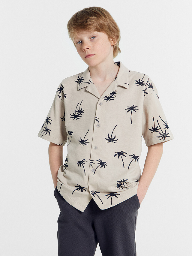 Рубашка для мальчиков бежево-серая с пальмами