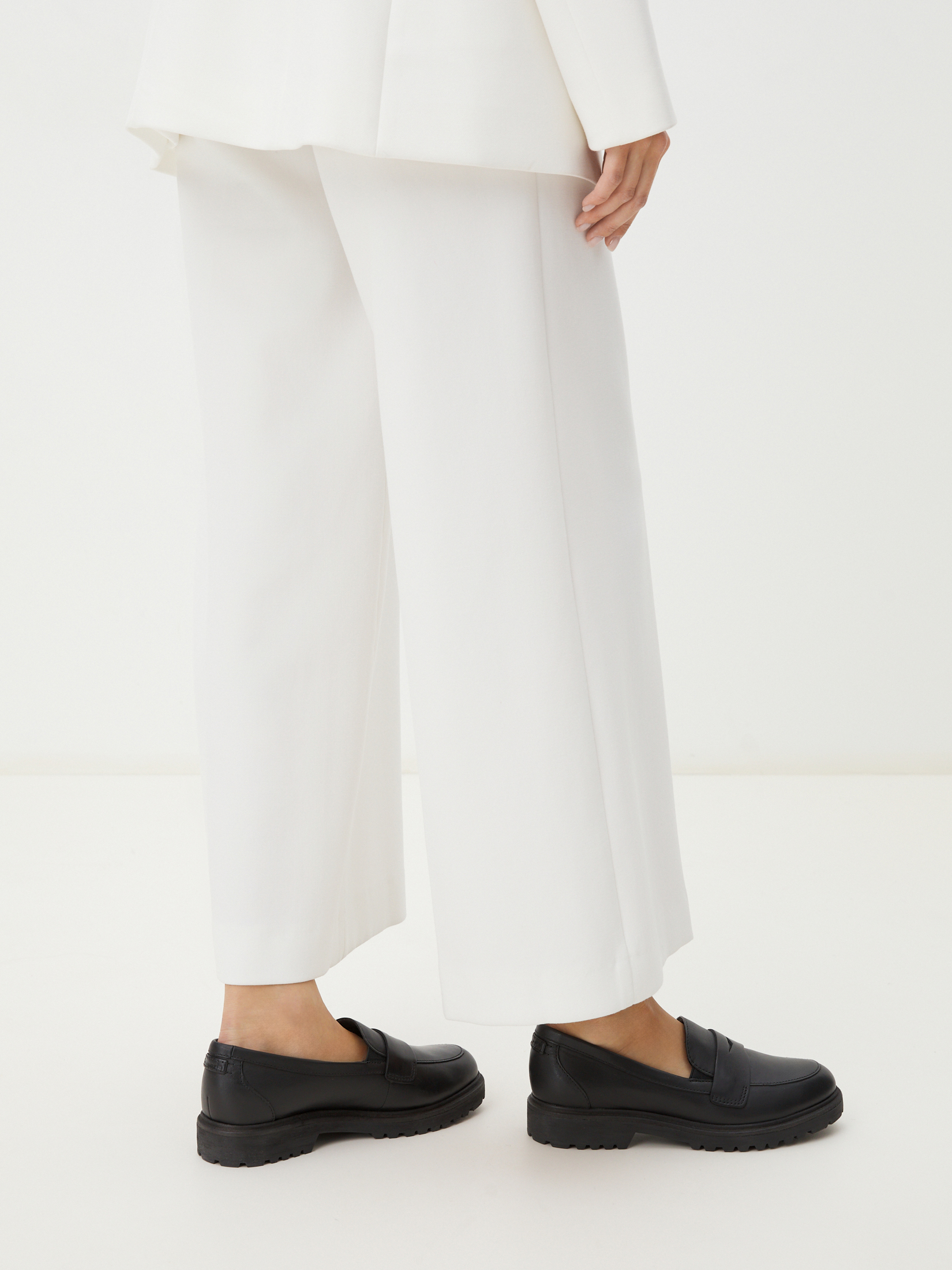 5695 р. 9990 р. Женские лоферы TAMARIS JENNA