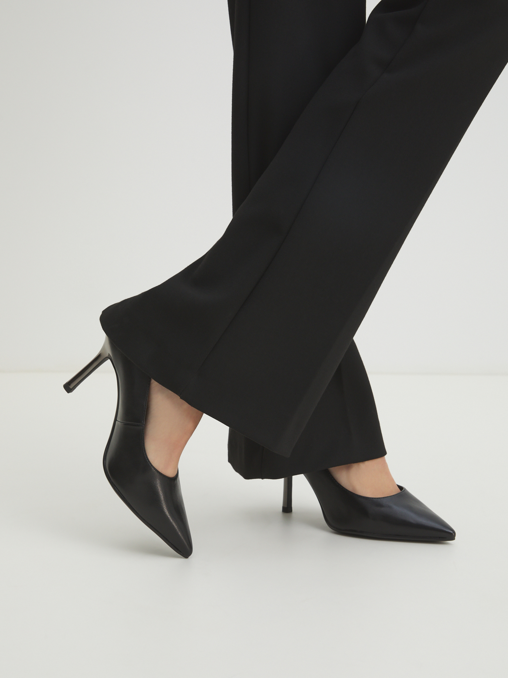 5320 р. 9500 р. Женские туфли TAMARIS GABBE