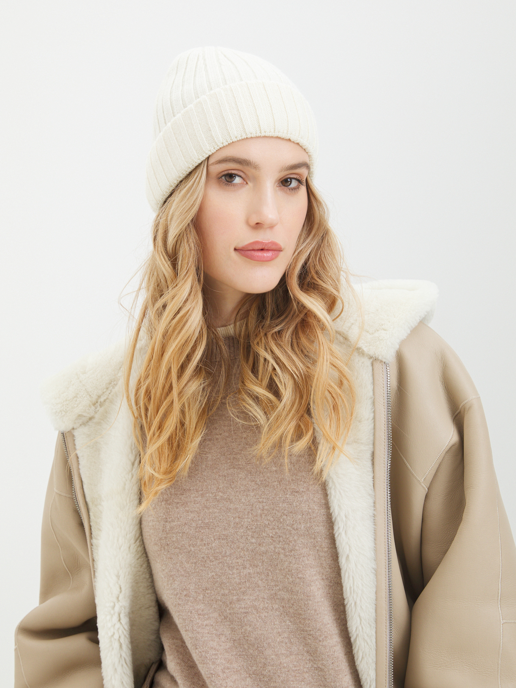 2574 р. 6600 р. Женская шапка CALZETTI