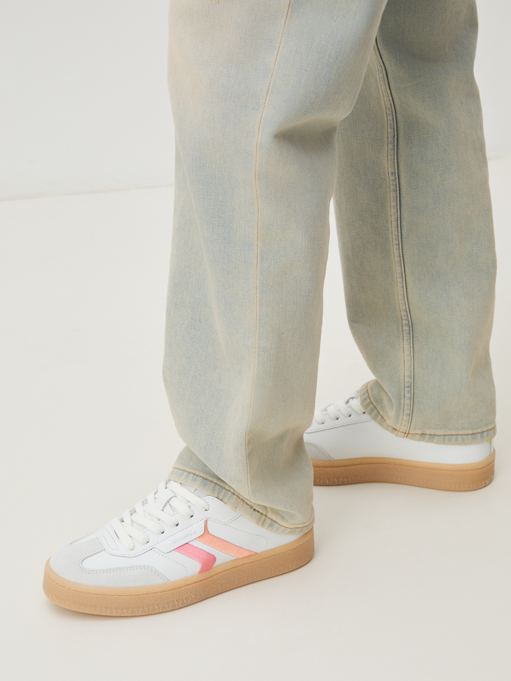 8545 р. 14990 р. Женские кеды TAMARIS NAKJA