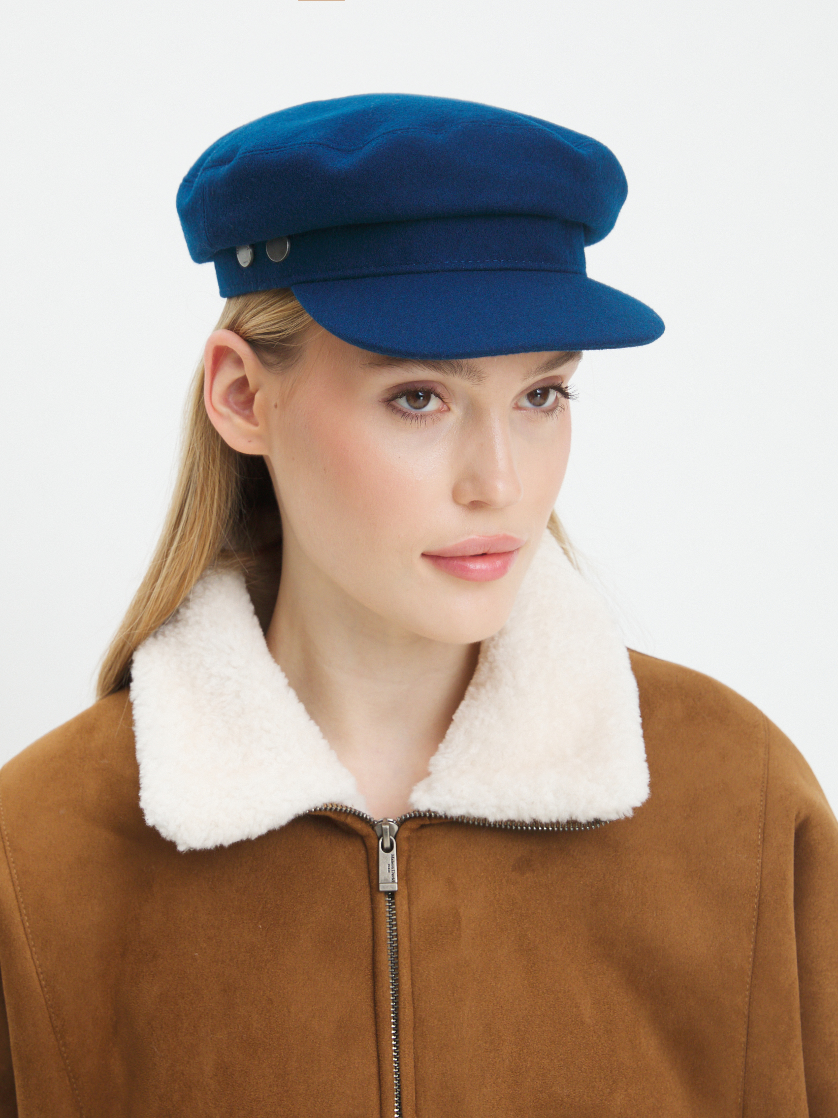 1294 р. 3310 р. Женская кепка MAISON DAVID