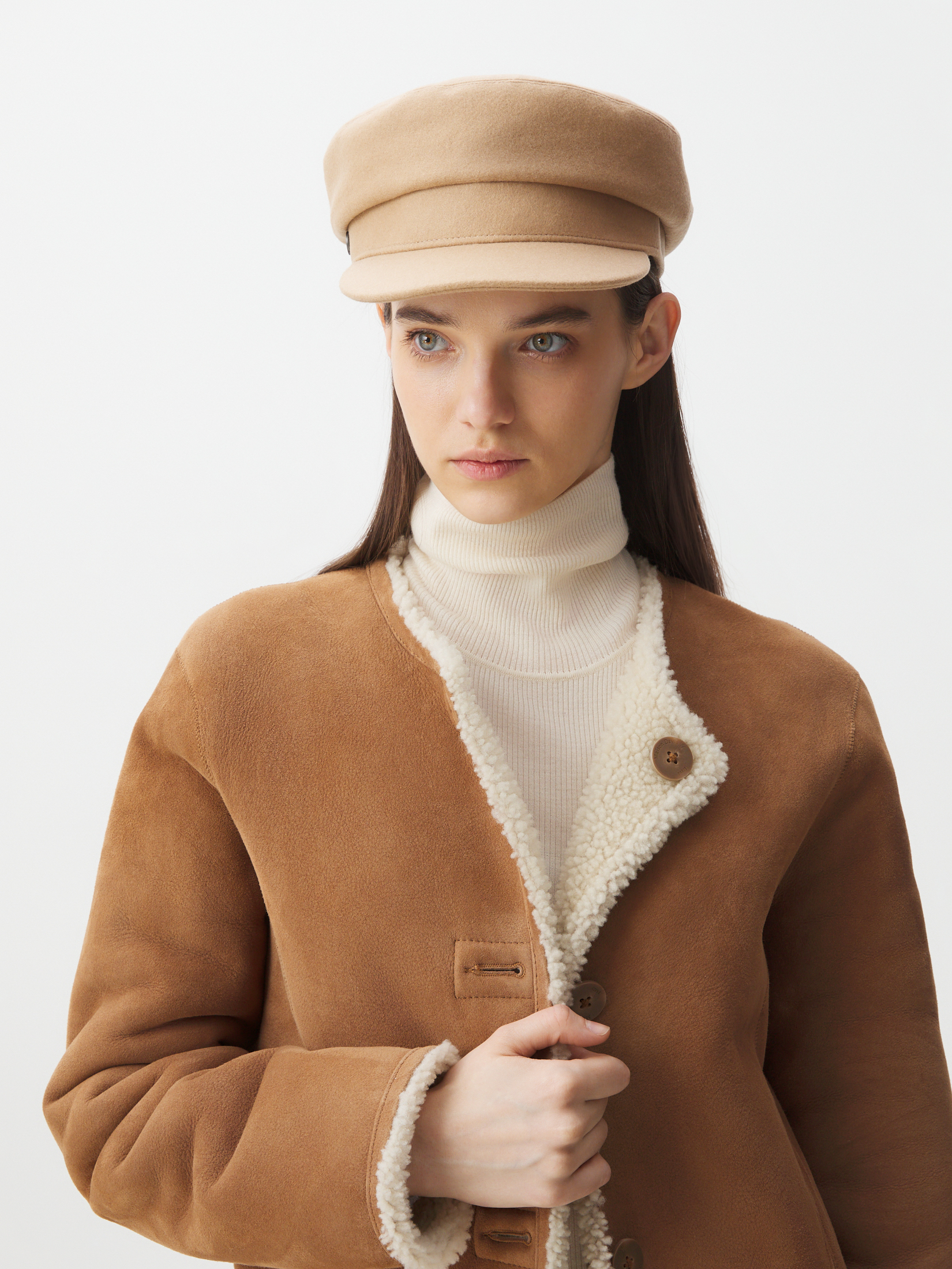 2119 р. 5430 р. Женская кепка MAISON DAVID