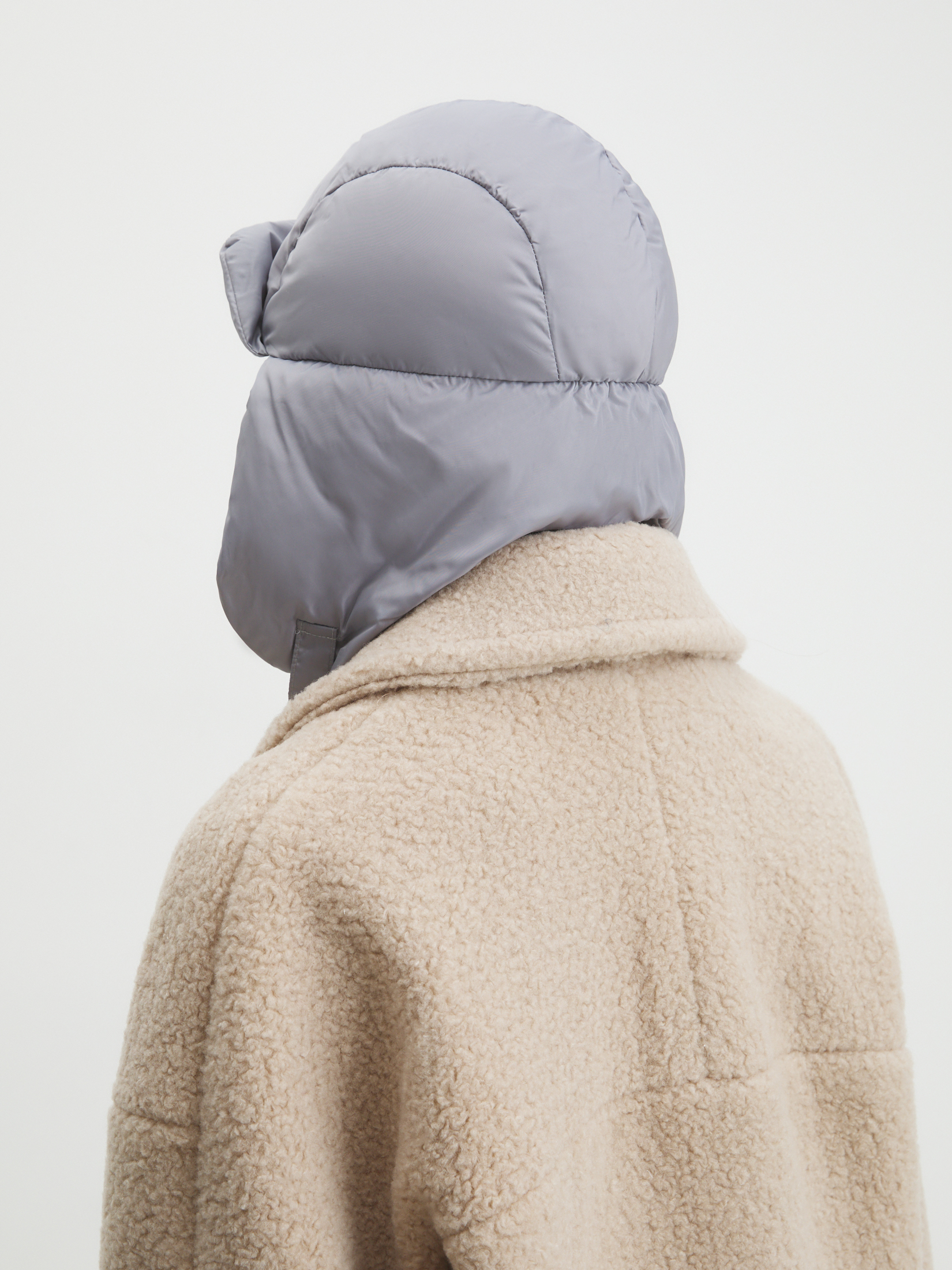 1196 р. 3070 р. Женская шапка MAISON DAVID