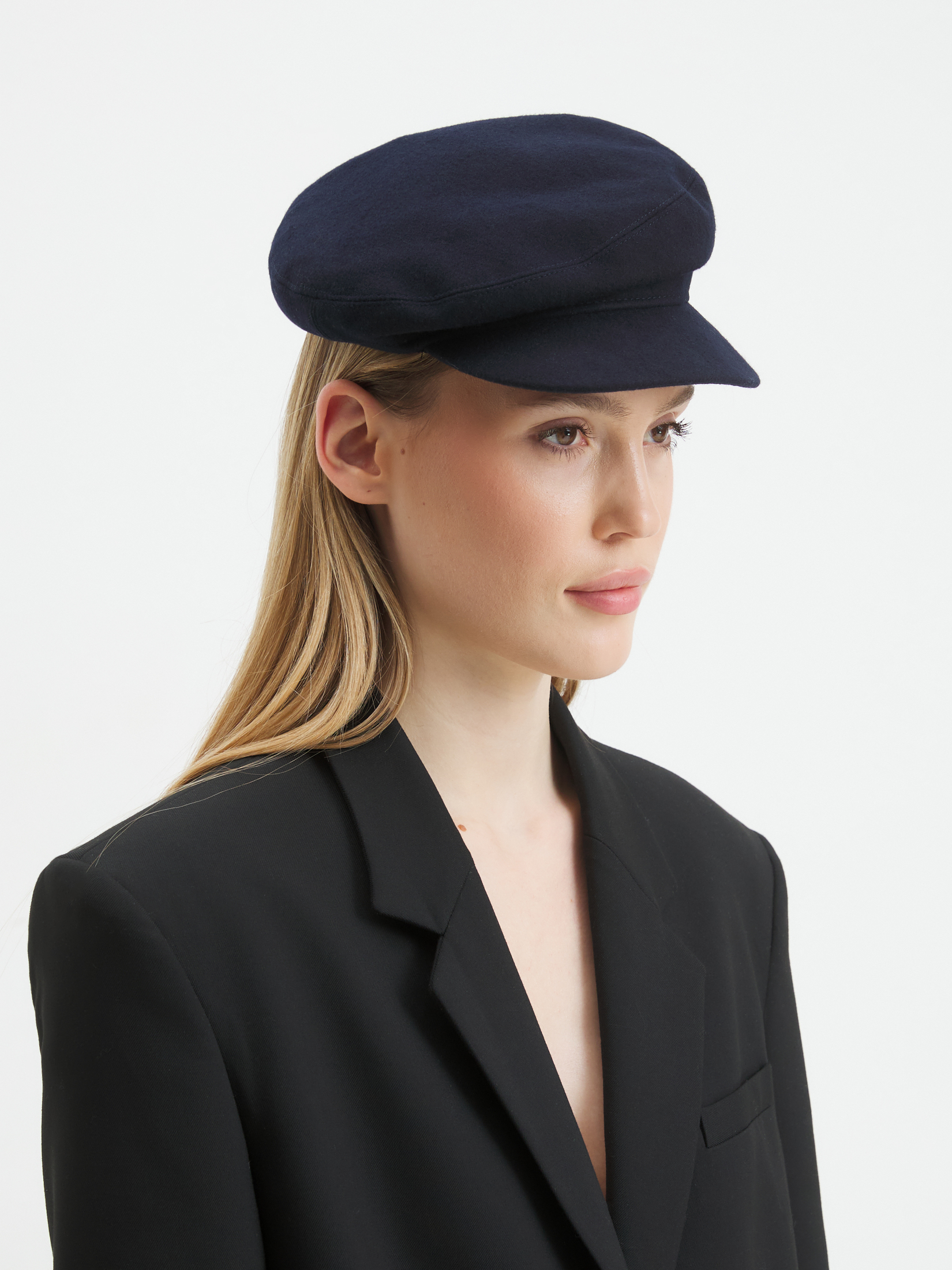 2119 р. 5430 р. Женская кепка MAISON DAVID