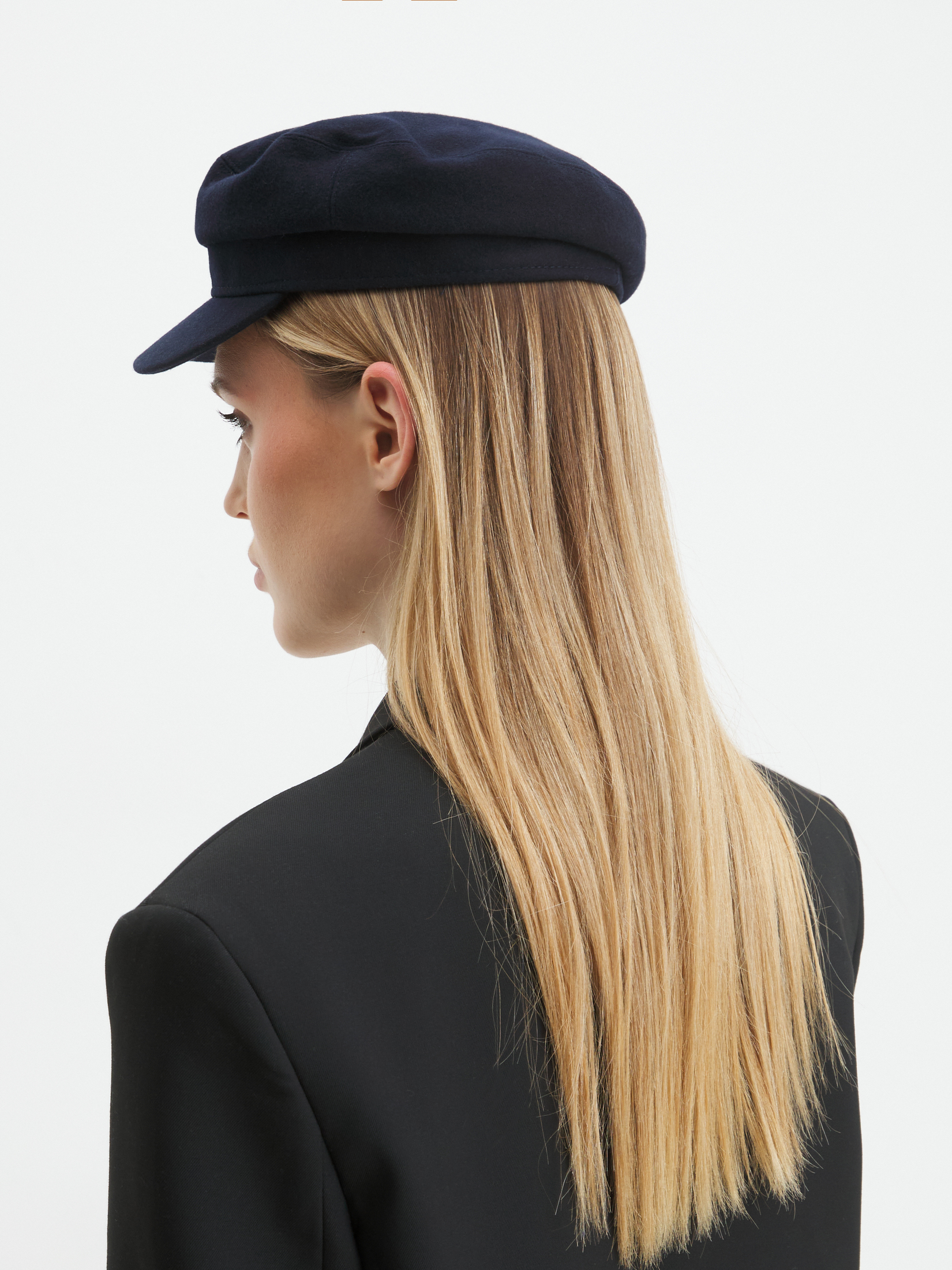 2119 р. 5430 р. Женская кепка MAISON DAVID