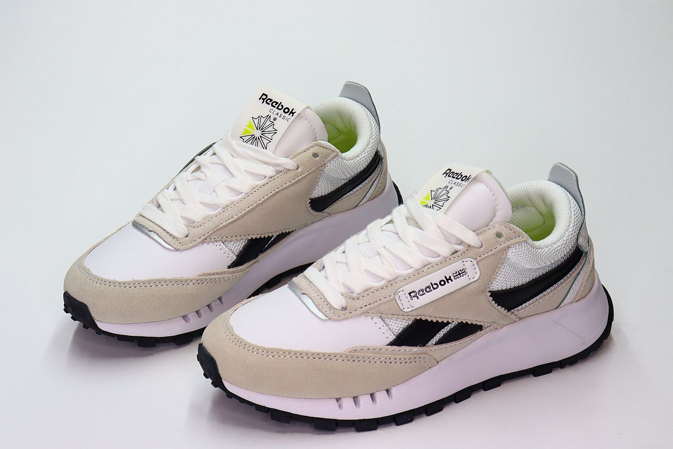 Кроссовки нат. Кожа (37-41)р. / шт. 6952-733