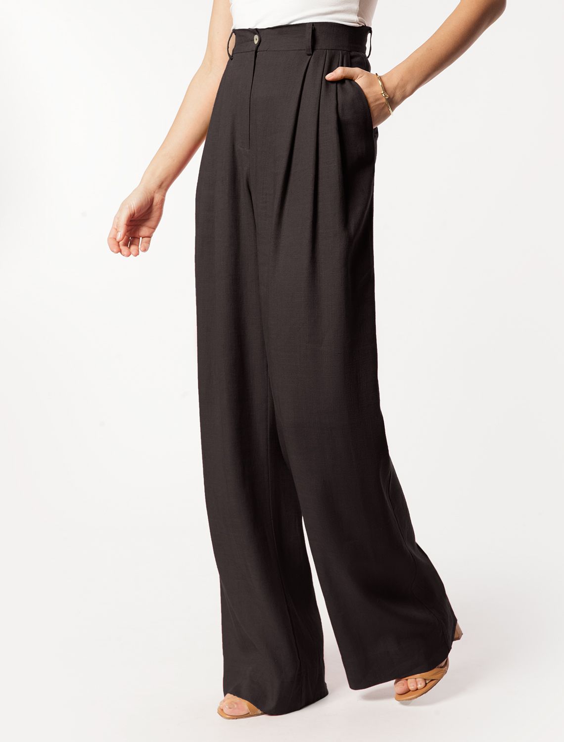 Ст.цена 3390р Свободные брюки изо льна с вискозой D24.222 черный