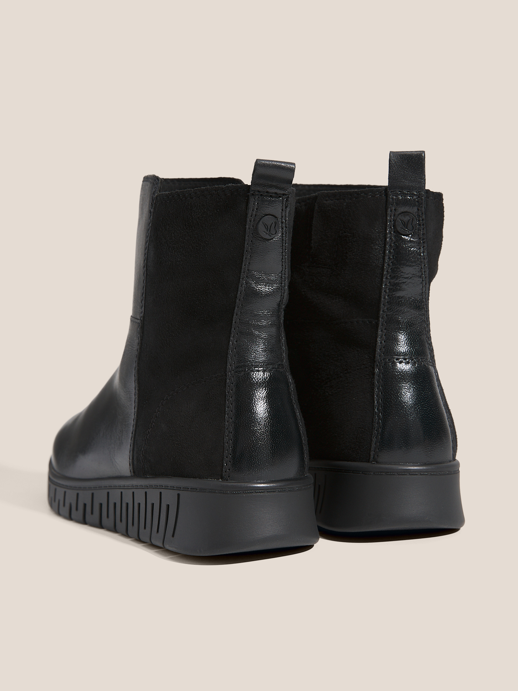 Женские ботинки CAPRICE FINA 4662181, черный