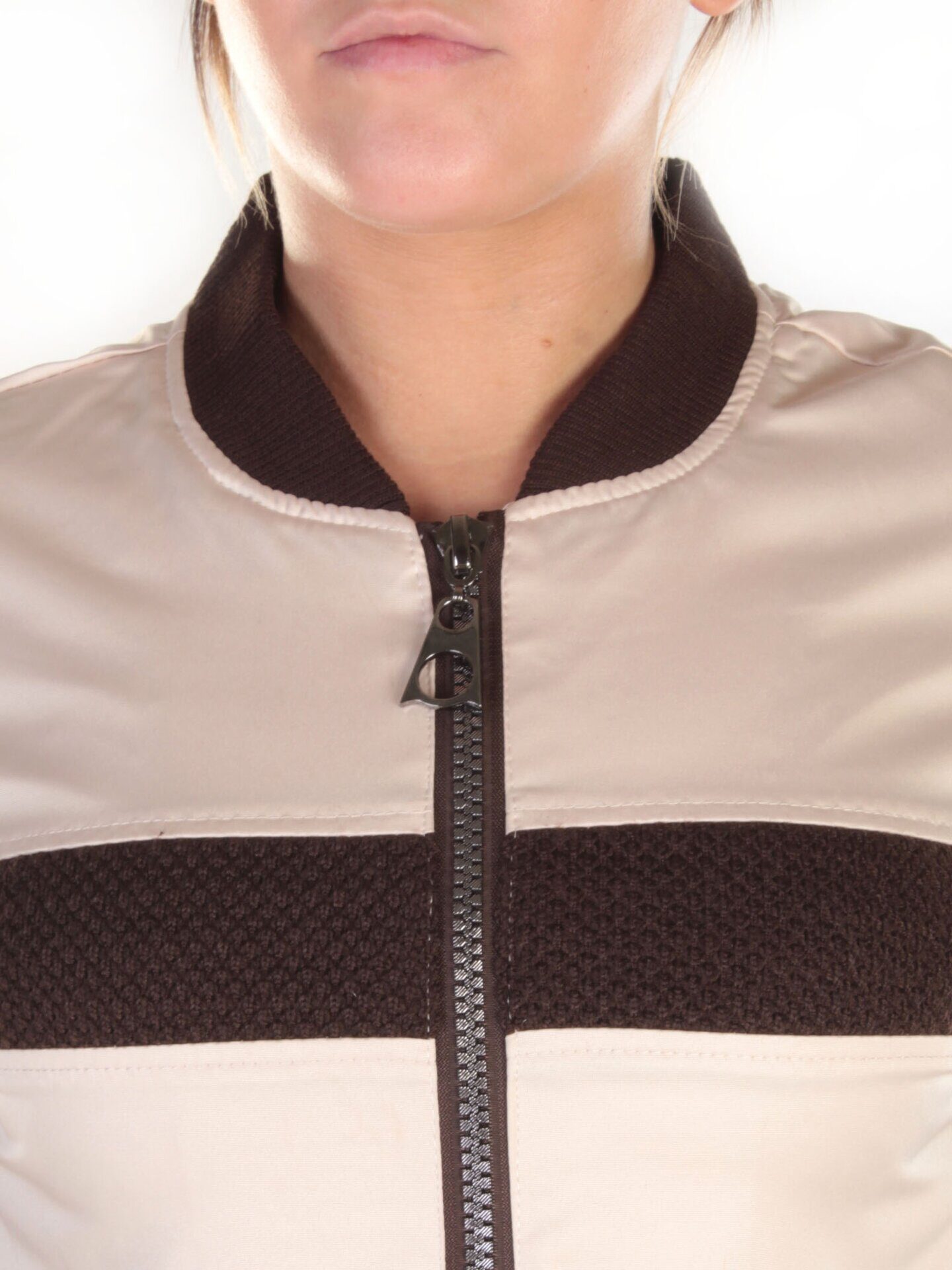 91 BEIGE Ветровка женская (65% хлопок, 35% полиэстер)