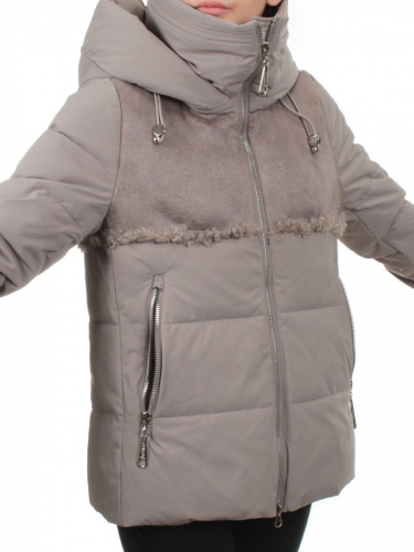 23-696 GRAY/BEIGE Куртка зимняя женская (холлоффайбер 150 гр., искусственная дубленка)