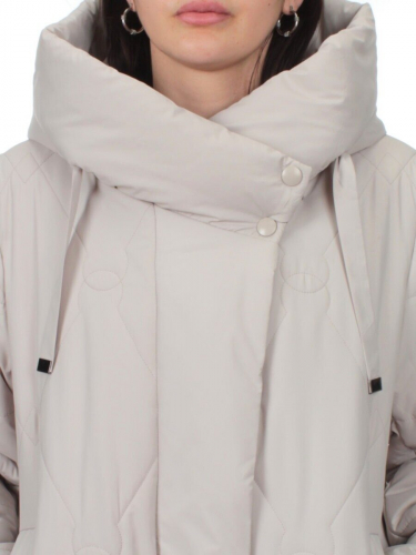 1119 LT. BEIGE Пальто зимнее облегченное женское (холлофайбер 150 гр.)