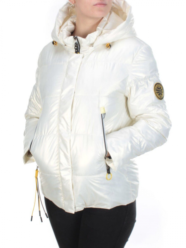 8262 WHITE Куртка демисезонная женская BAOFANI (100 гр. синтепон)