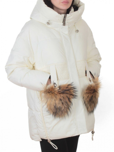 8809 MILK WHITE Куртка зимняя женская (200 гр. холлофайбер)