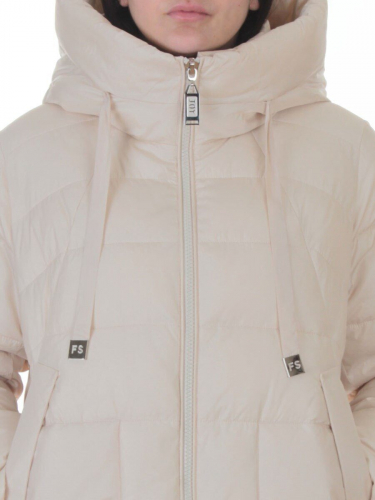 M-89098 MILK Пальто зимнее женское (200 гр. холлофайбер)
