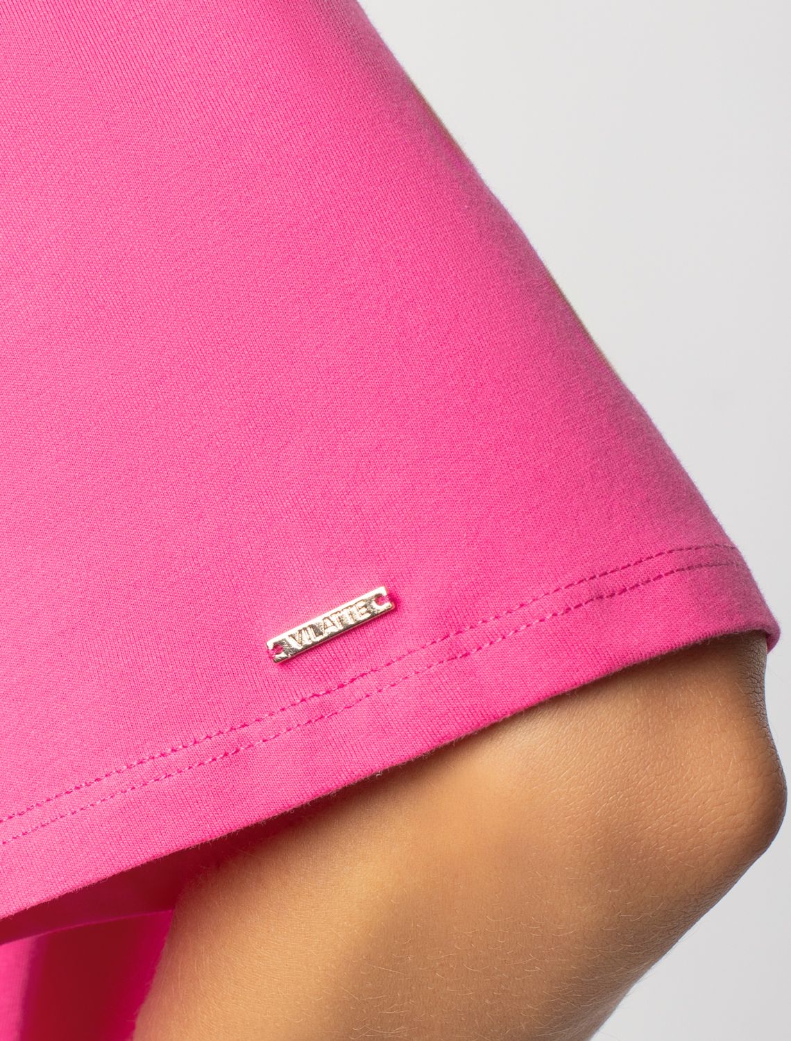 Укороченная футболка силуэта овер-сайз