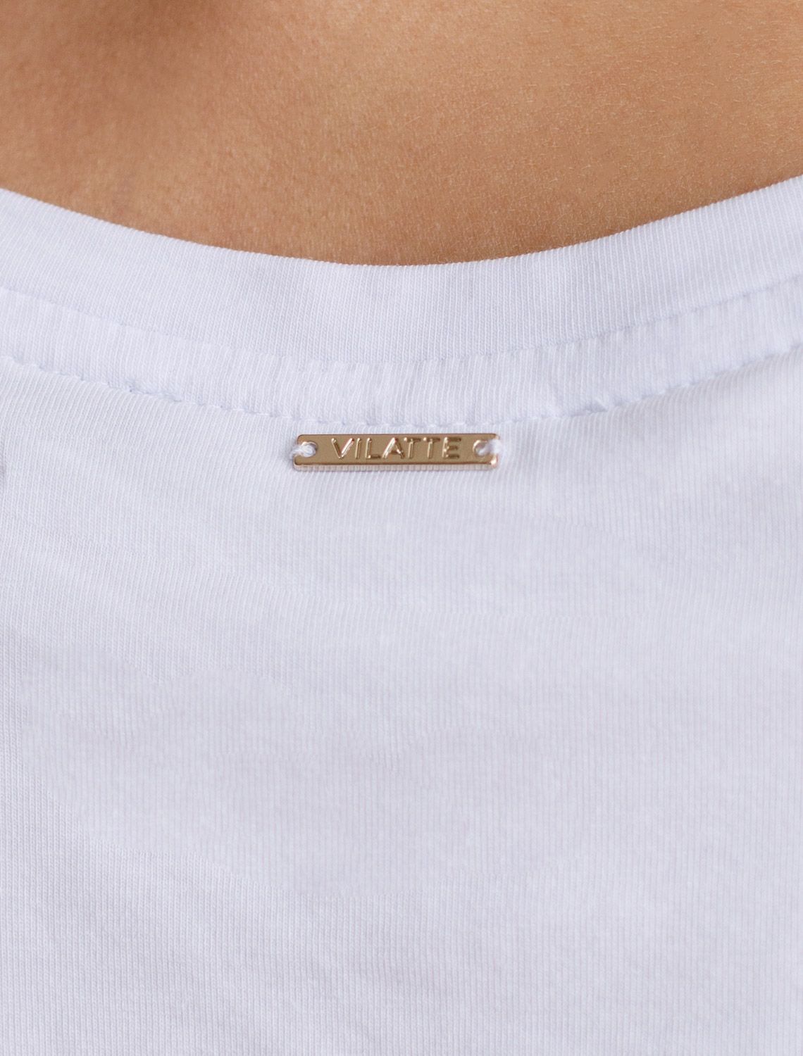 Ст.цена 1390р Футболка из премиального хлопка с авторским принтом D49.097 белый_цветок