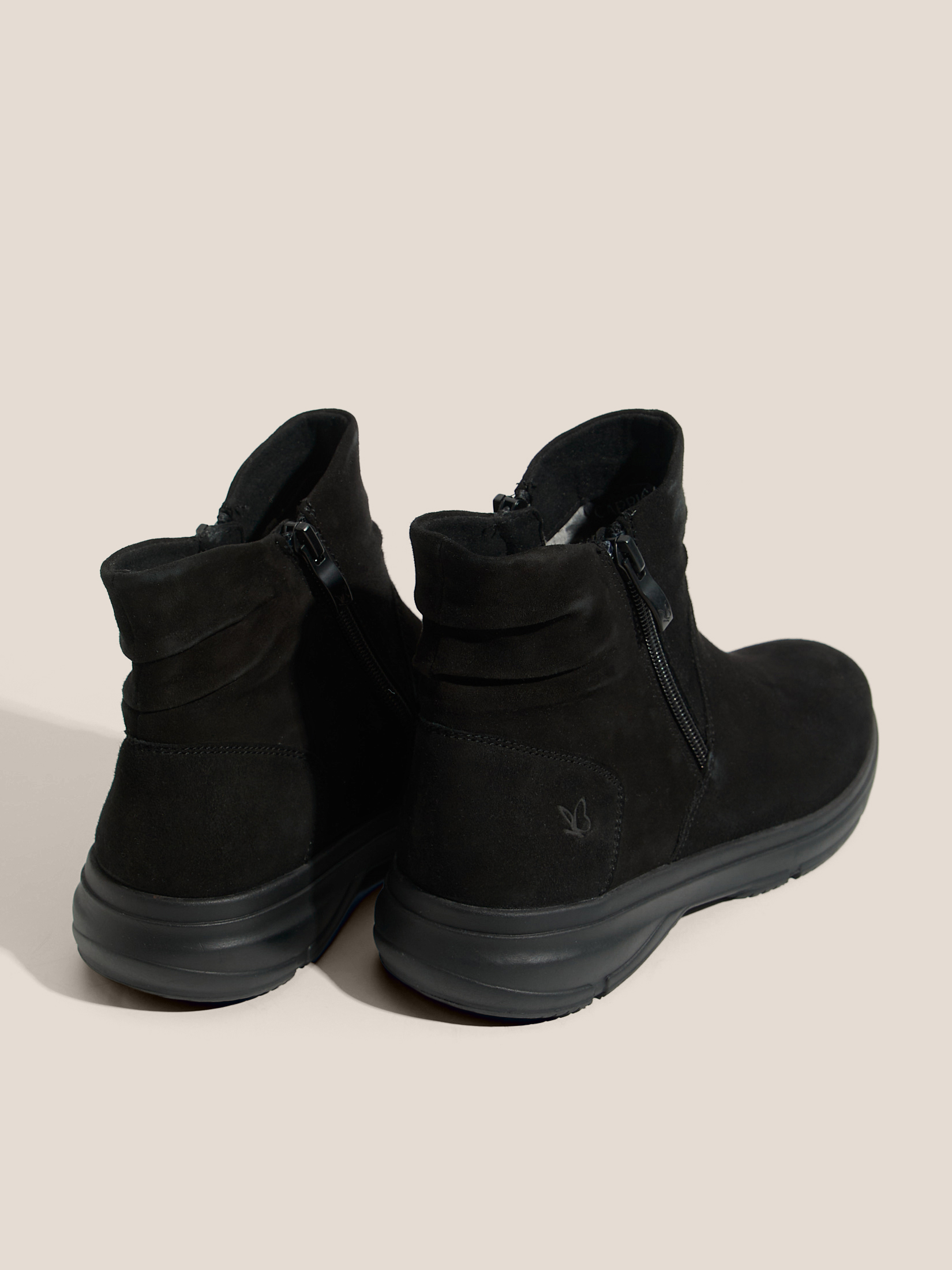 Женские ботинки CAPRICE LEA 4579702, черный