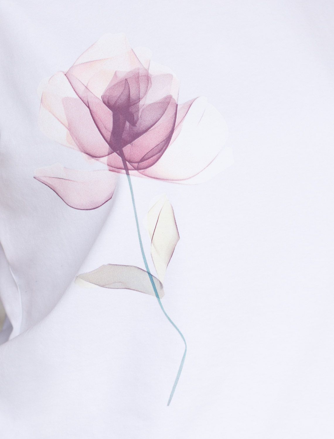 Ст.цена 1390р Футболка из премиального хлопка с авторским принтом D49.097 белый_цветок