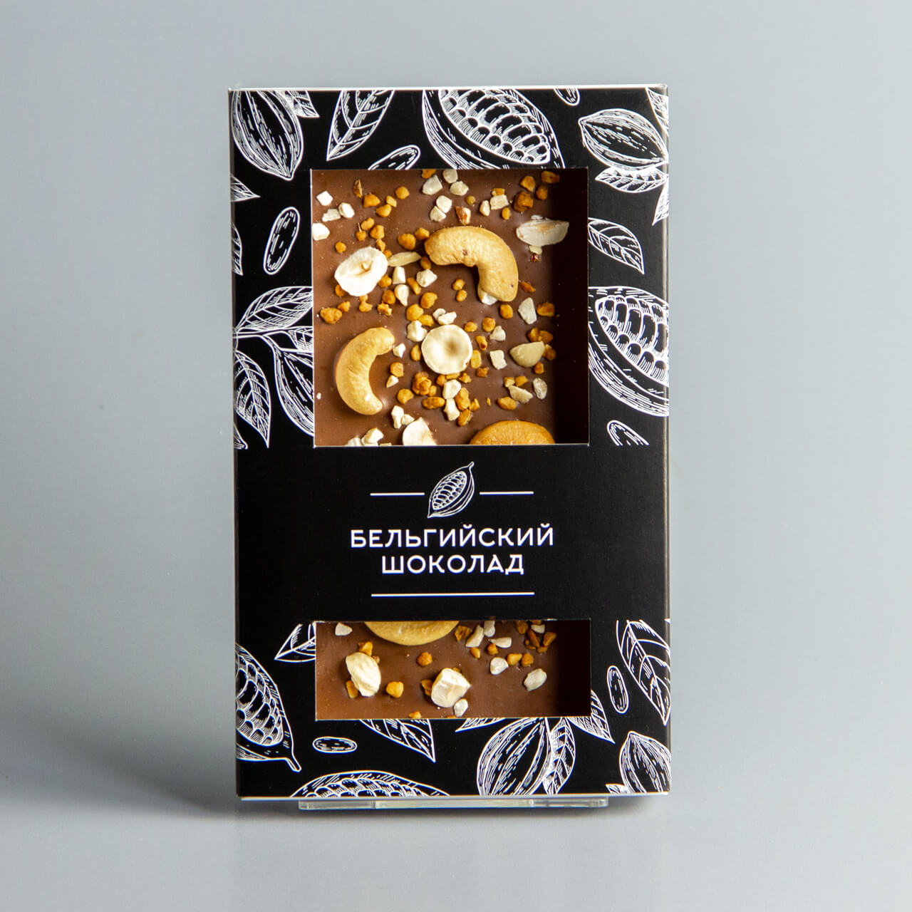 Молочный шоколад с кешью, фундуком и карамелизированным фундуком #5