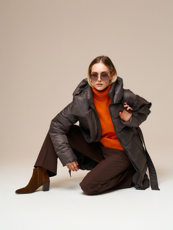 7004 р.  14183 р.  Пуховик женский коричневый