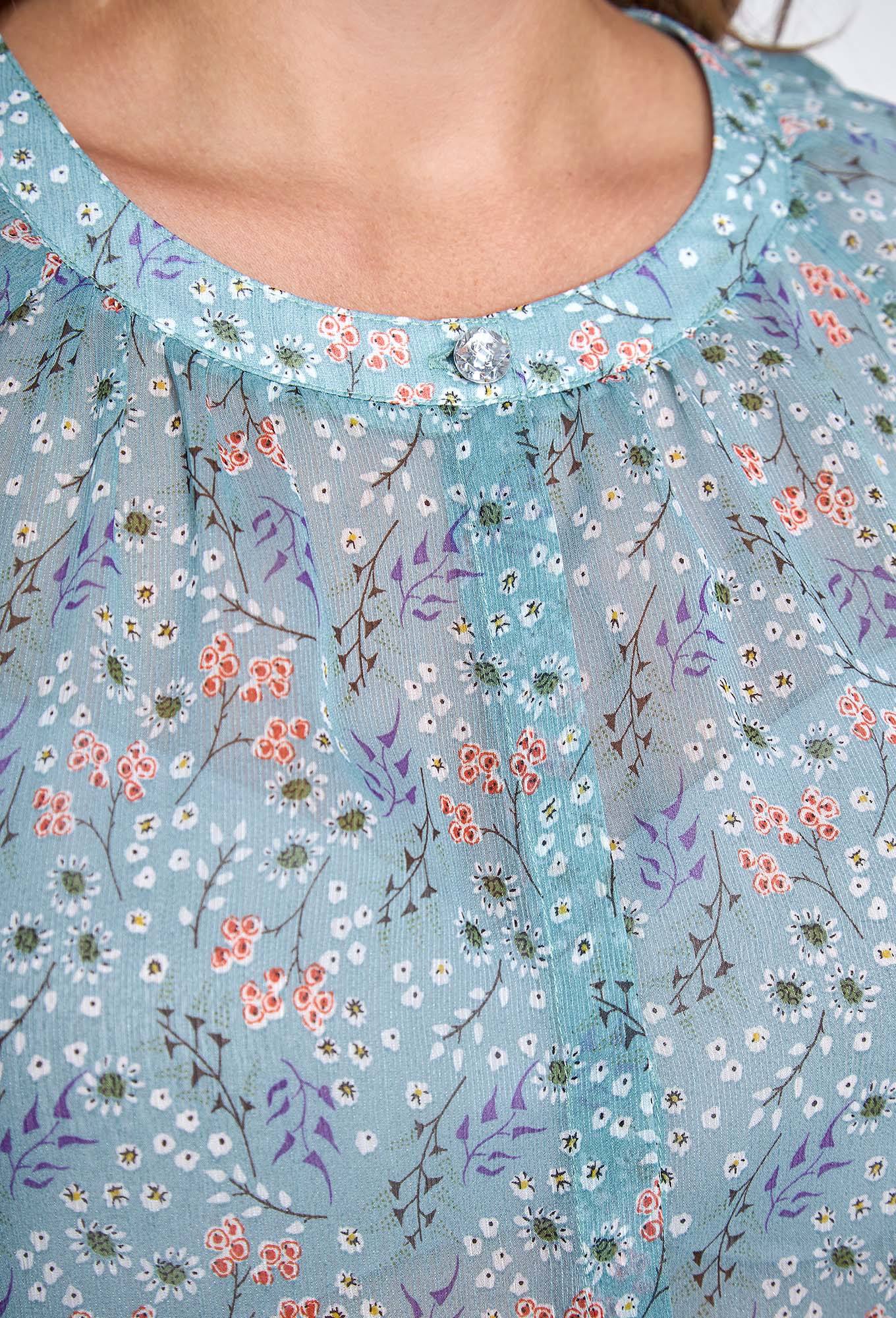 ст. цена1599руб.! Блуза Lenata 11104 цветы на мяте