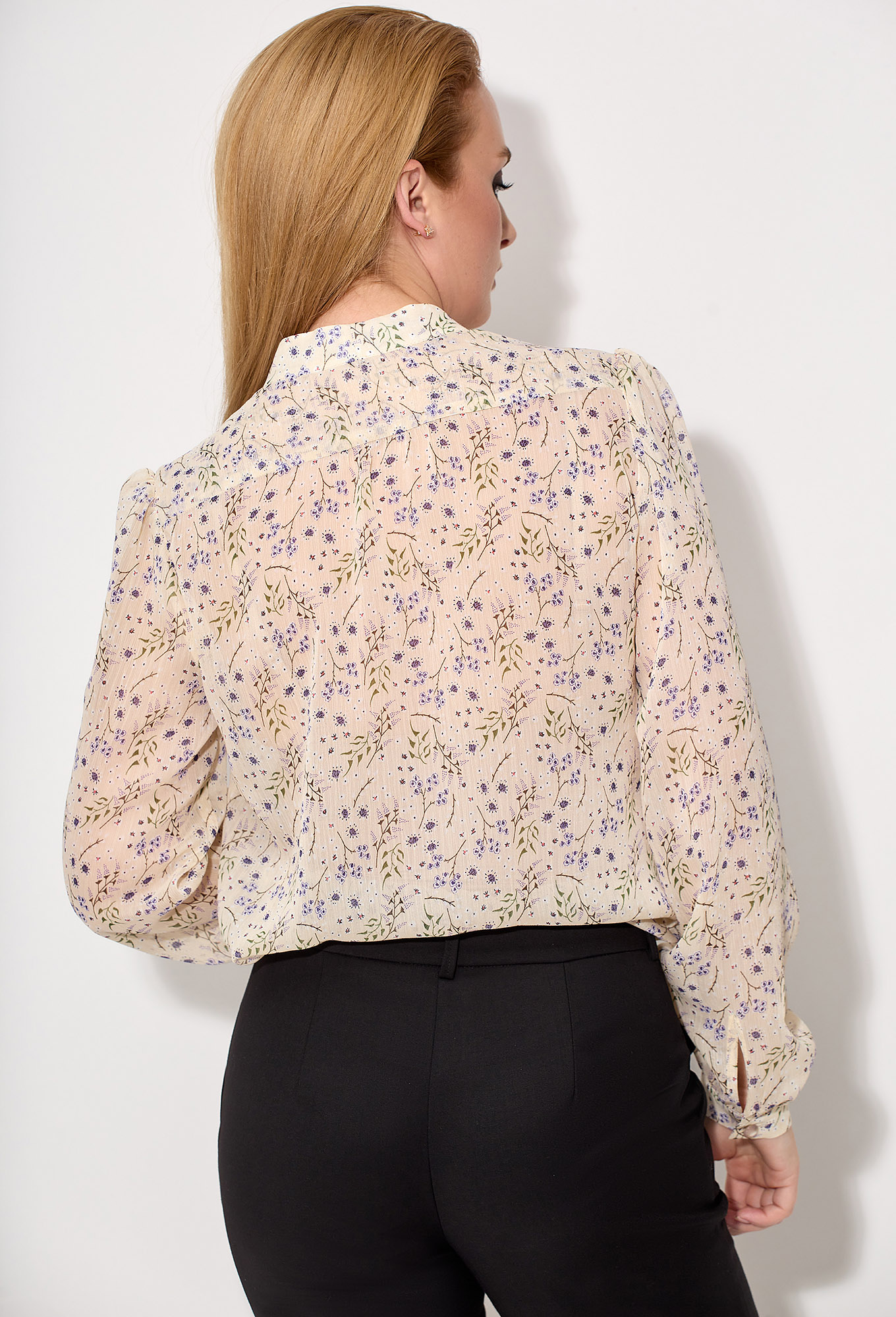 ст. цена1799руб.! Блуза Lenata 11589 цветы на бежевом