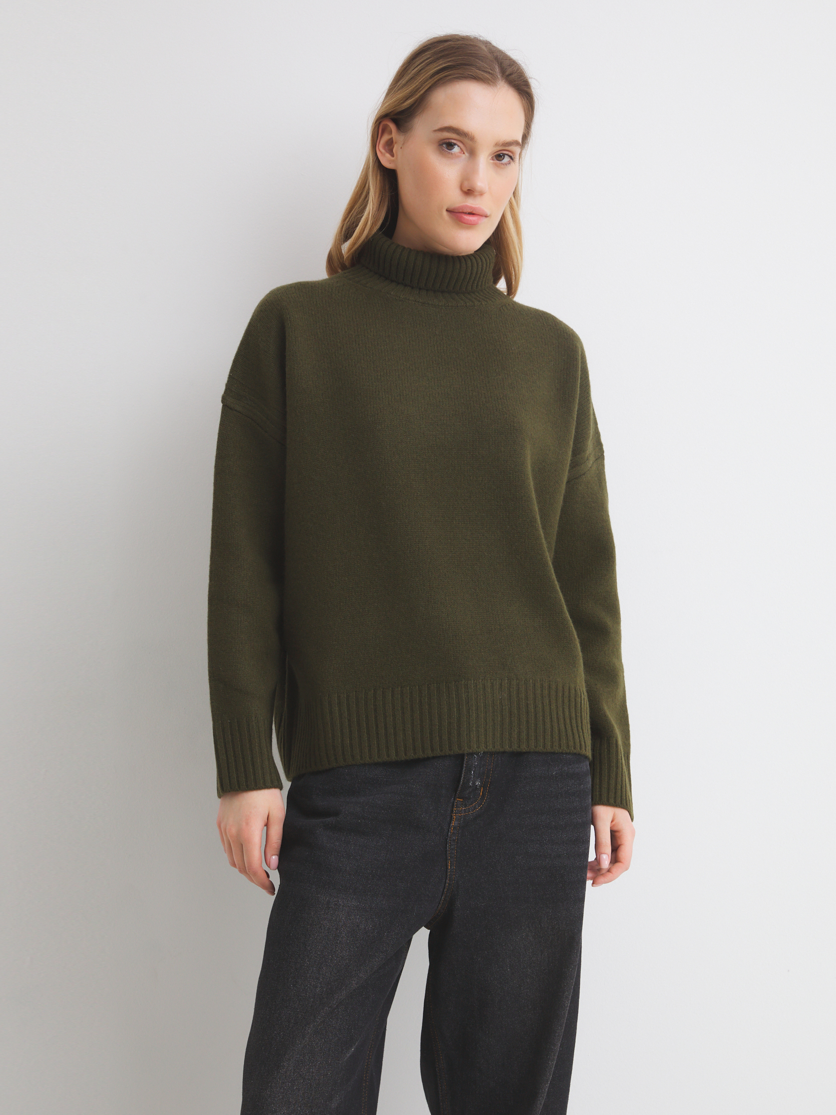 Женский свитер MAISON DAVID 4381763, хаки