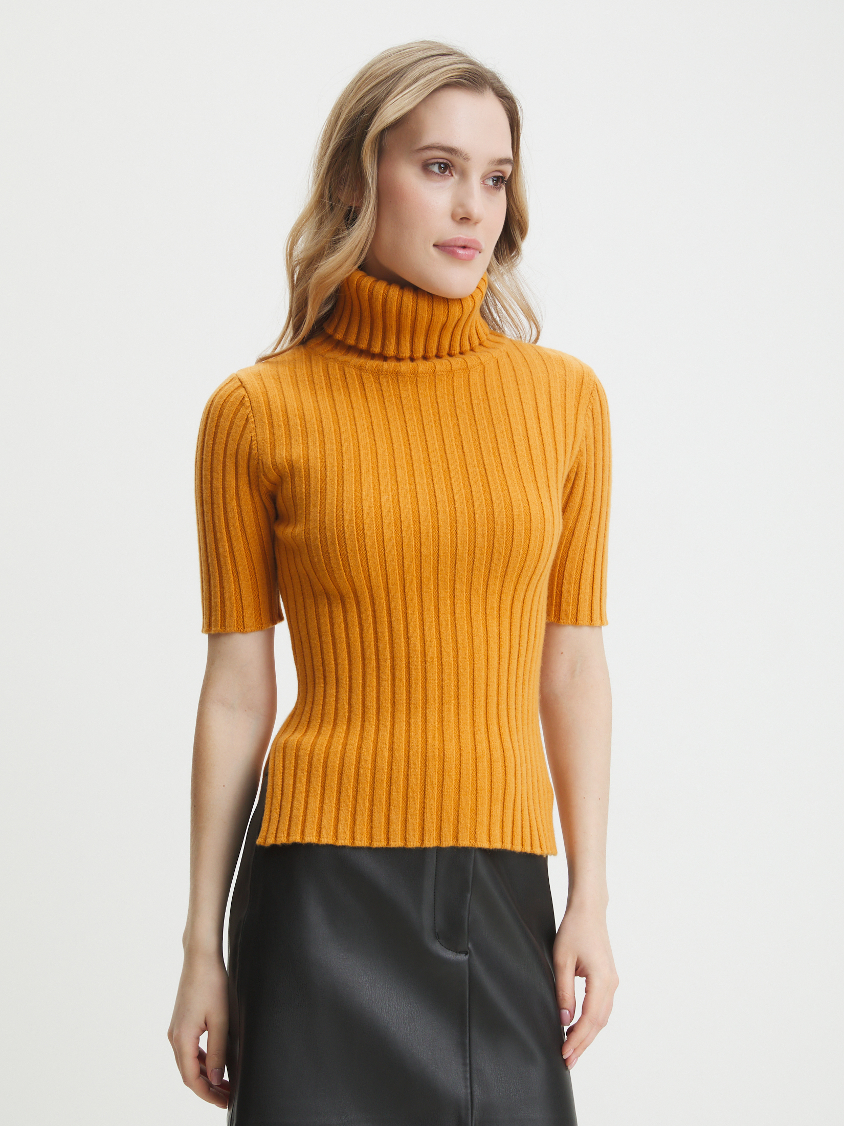 Женская водолазка MAISON DAVID 4450707, морковный