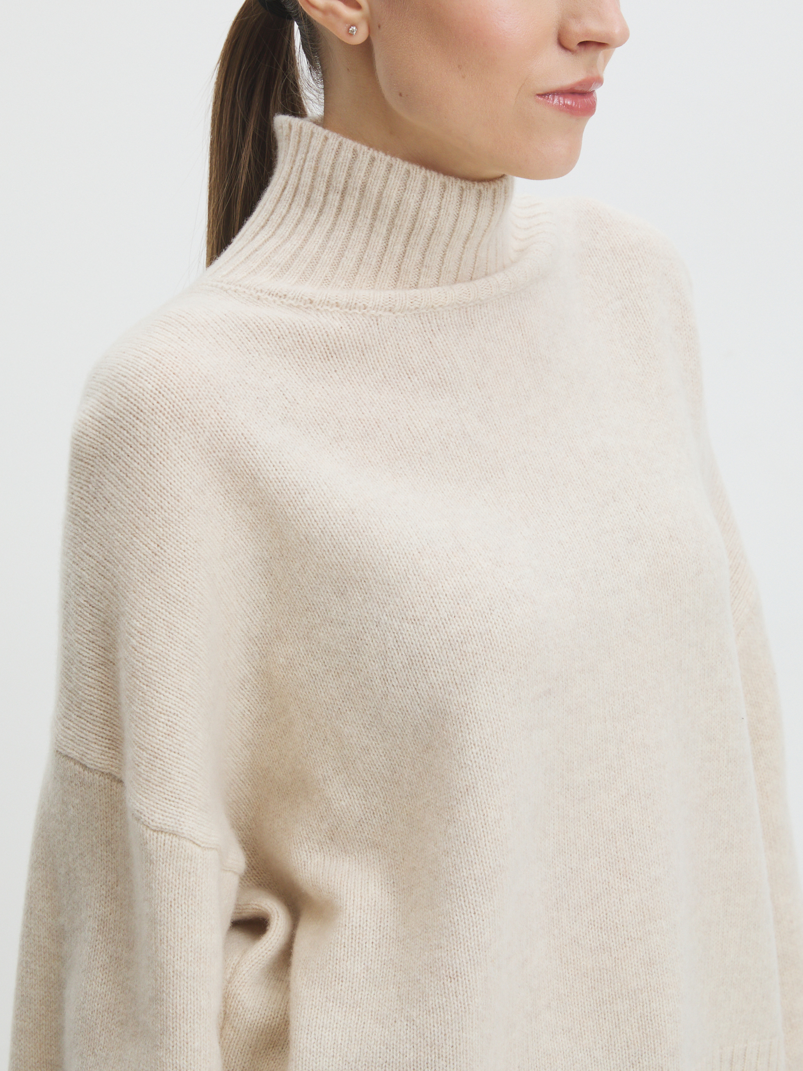 Женский свитер MAISON DAVID 4450003, молочно-бежевый