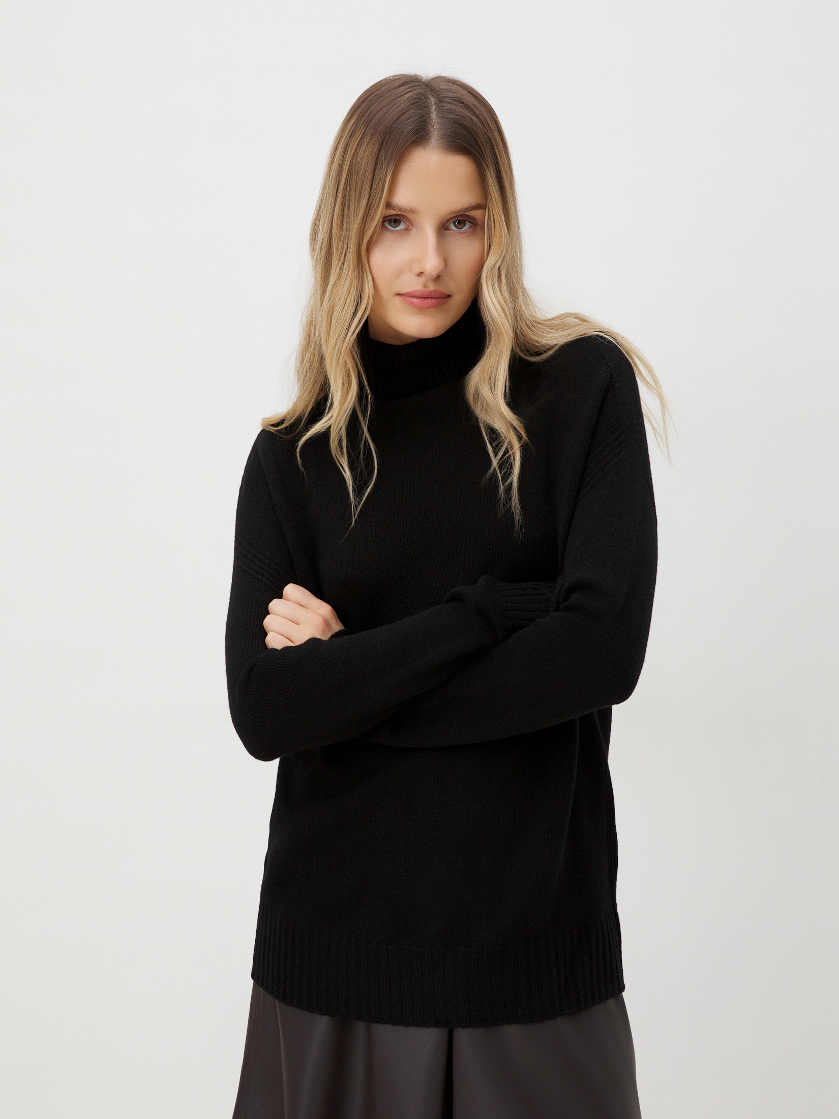 Женский бесшовный свитер MAISON DAVID 4112375, черный