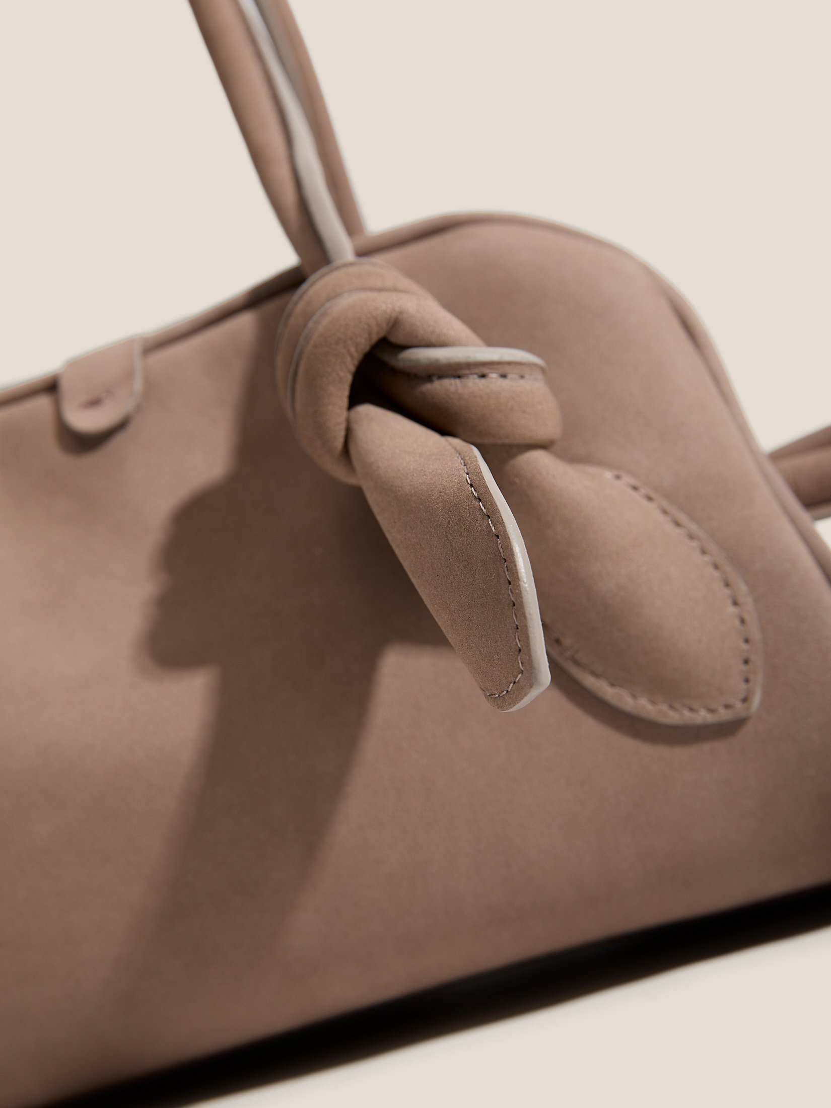 Женская сумка MAISON DAVID 4638089, серо-бежевый