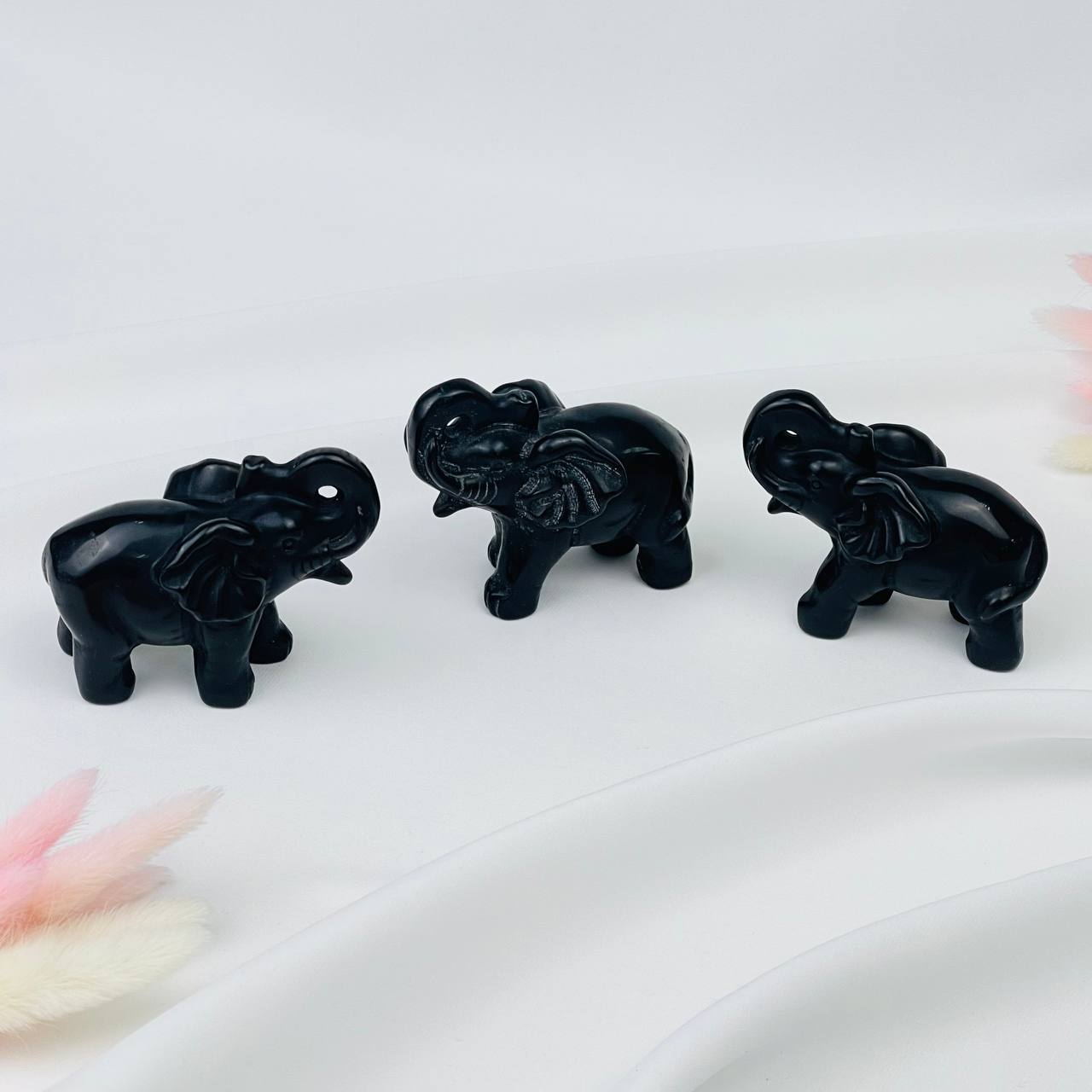 Радуга Самоцветов Фигурка резная Слон из черного Обсидиана