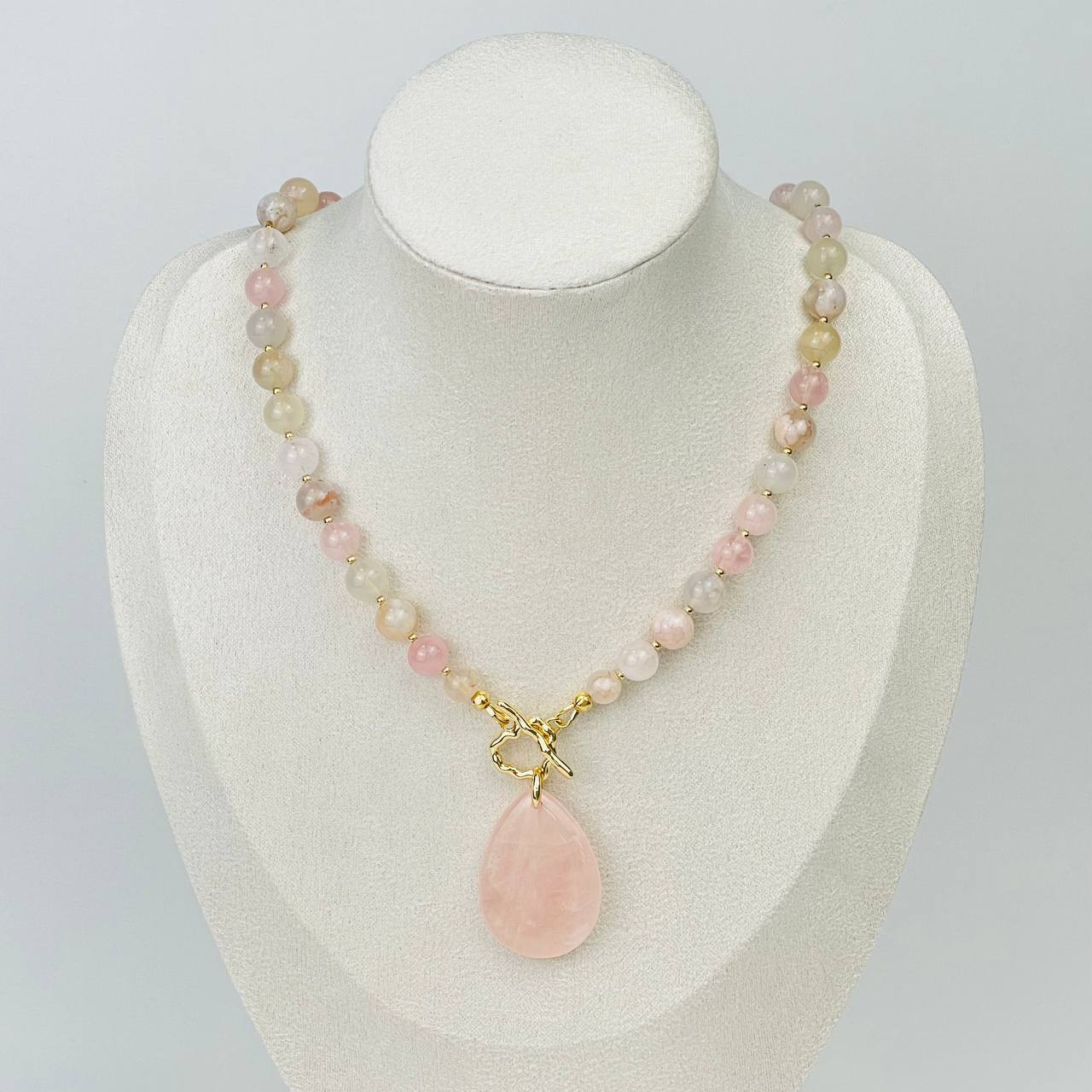 Радуга Самоцветов Колье из цветочного Агата и Розового кварца