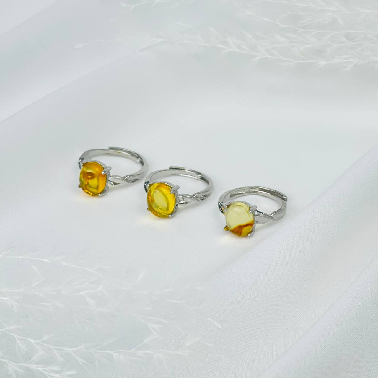 Радуга Самоцветов Кольцо регулируемое из Янтаря