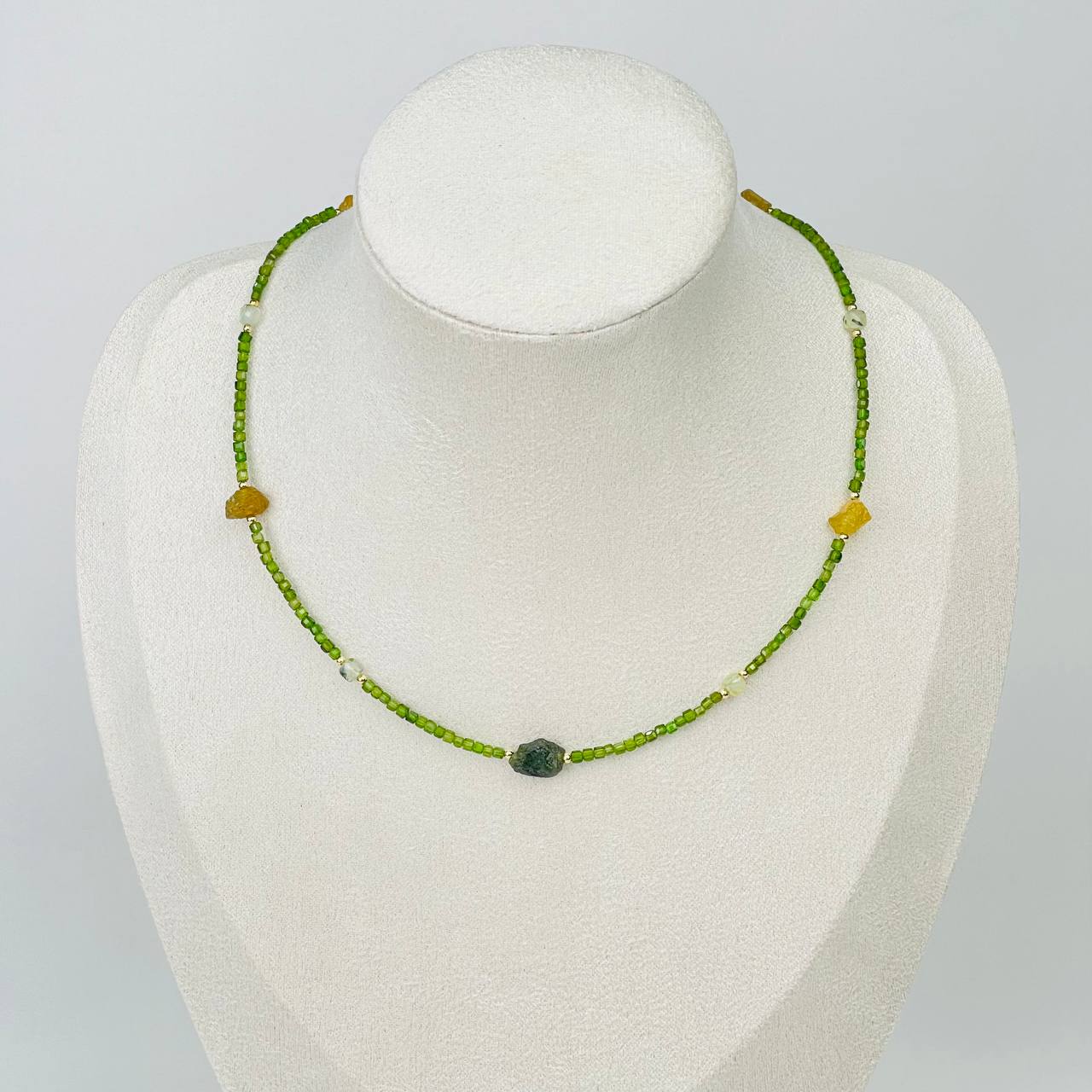 Радуга Самоцветов Колье из Хромдиопсида, Турмалина и Пренита