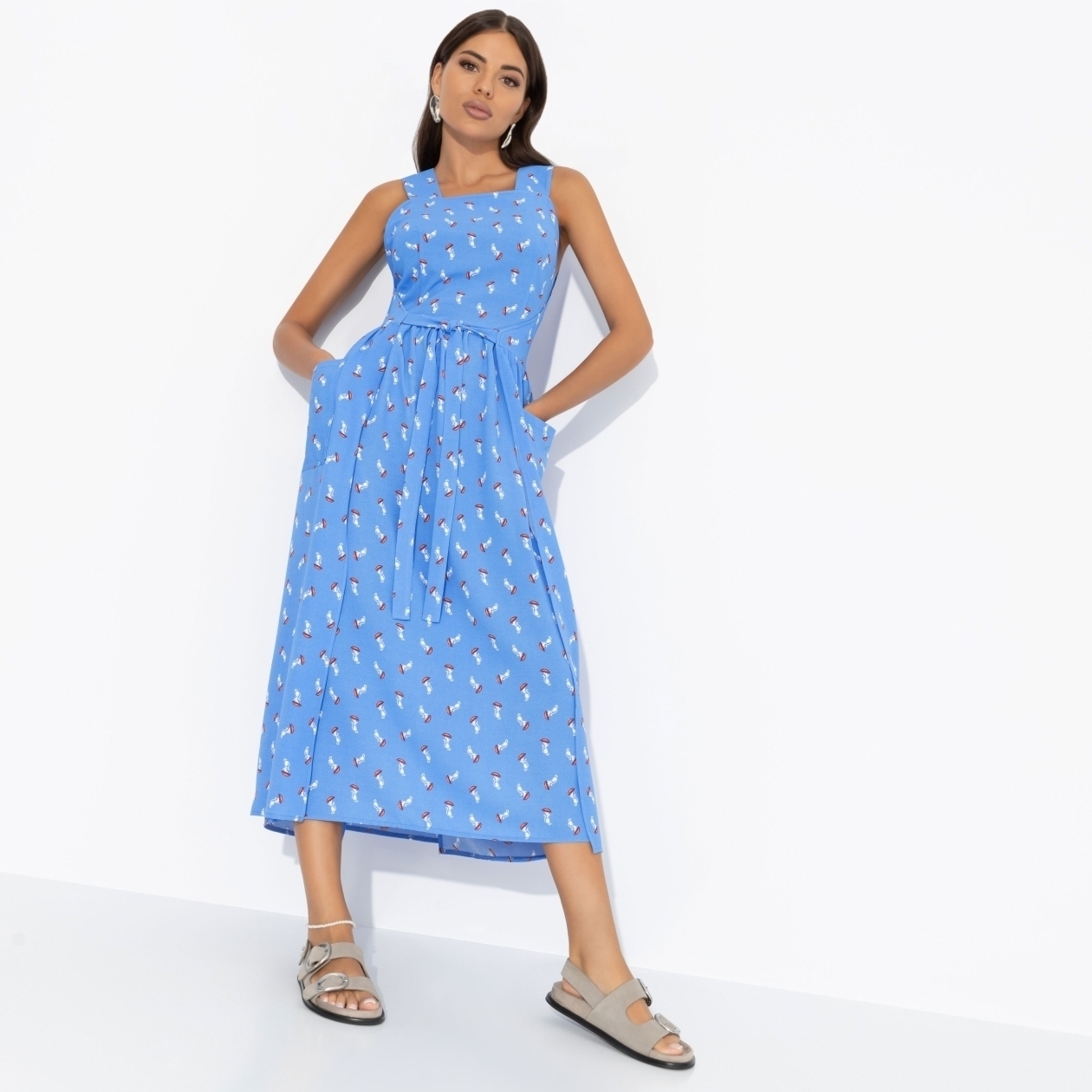 Сарафан с карманами на запах, Захватывающе стильная