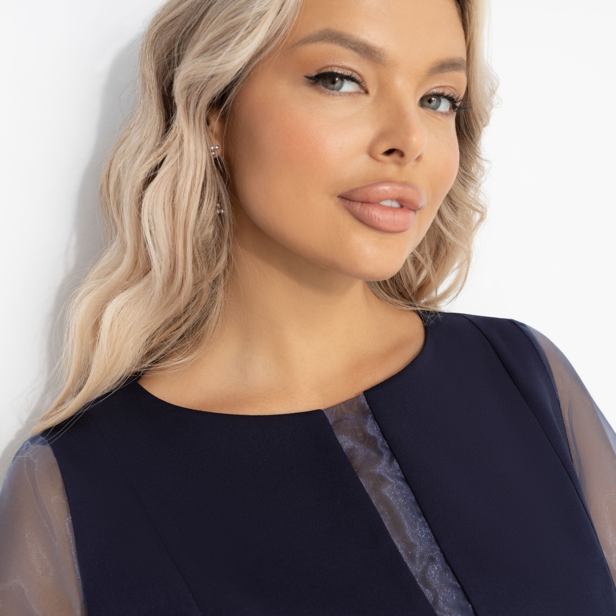 Платье-футляр силуэтное, Время роскоши