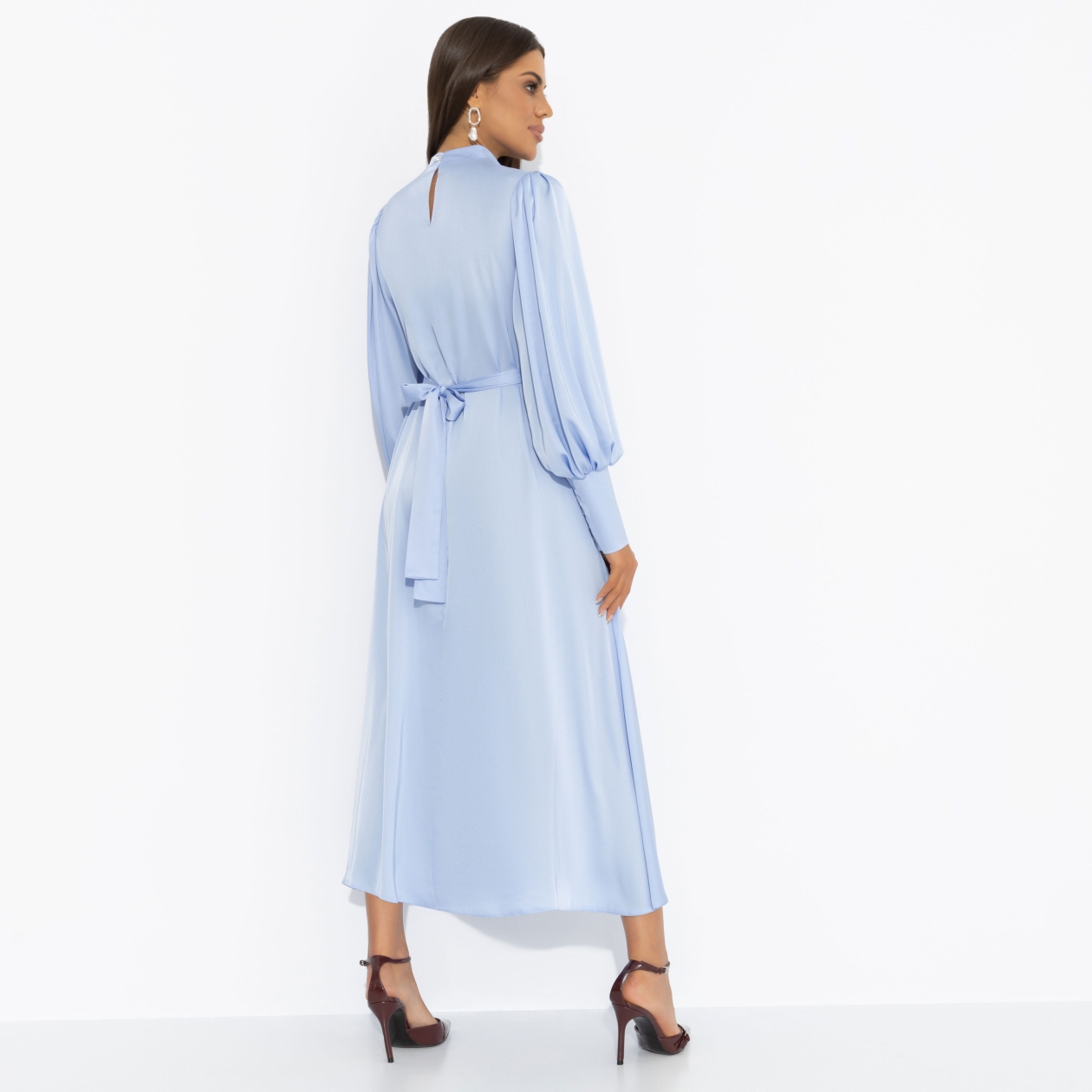 Платье с объемными рукавами, Притяжение элегантности (голубая симфония)