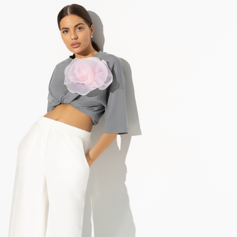 Ст.цена 1290р. Футболка, Летний каприз (с брошкой) 00000010720 Серый