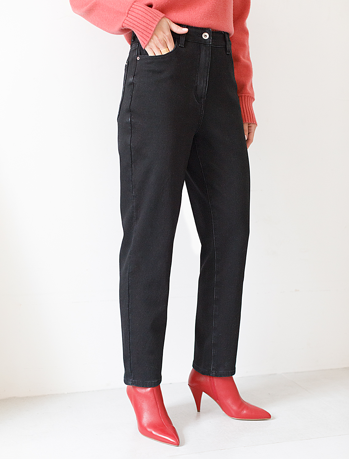 Джинсы mom-fit из эластичного денима на флисе