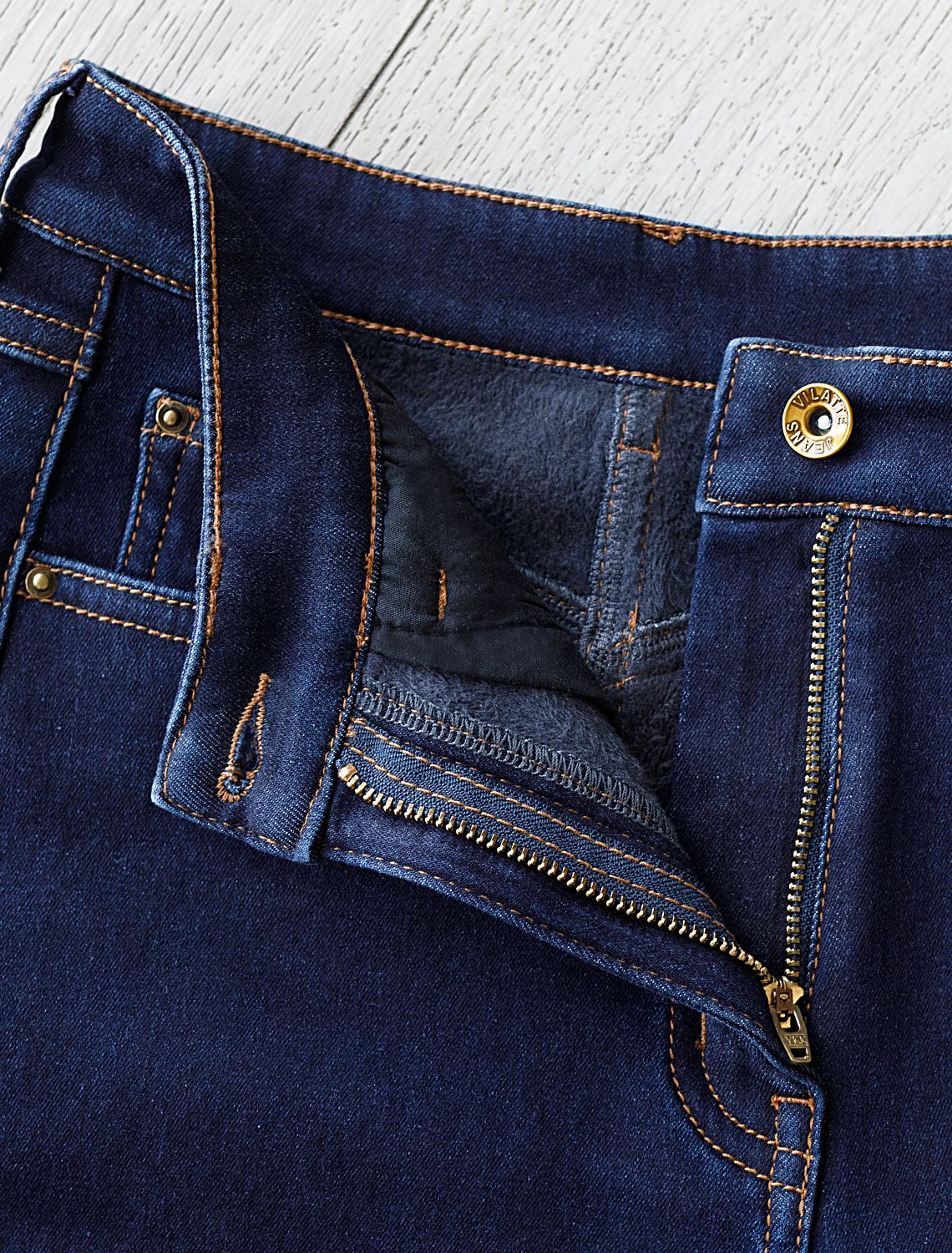 Джинсы-трубы из эластичного денима на флисе D54.157 темно-синий