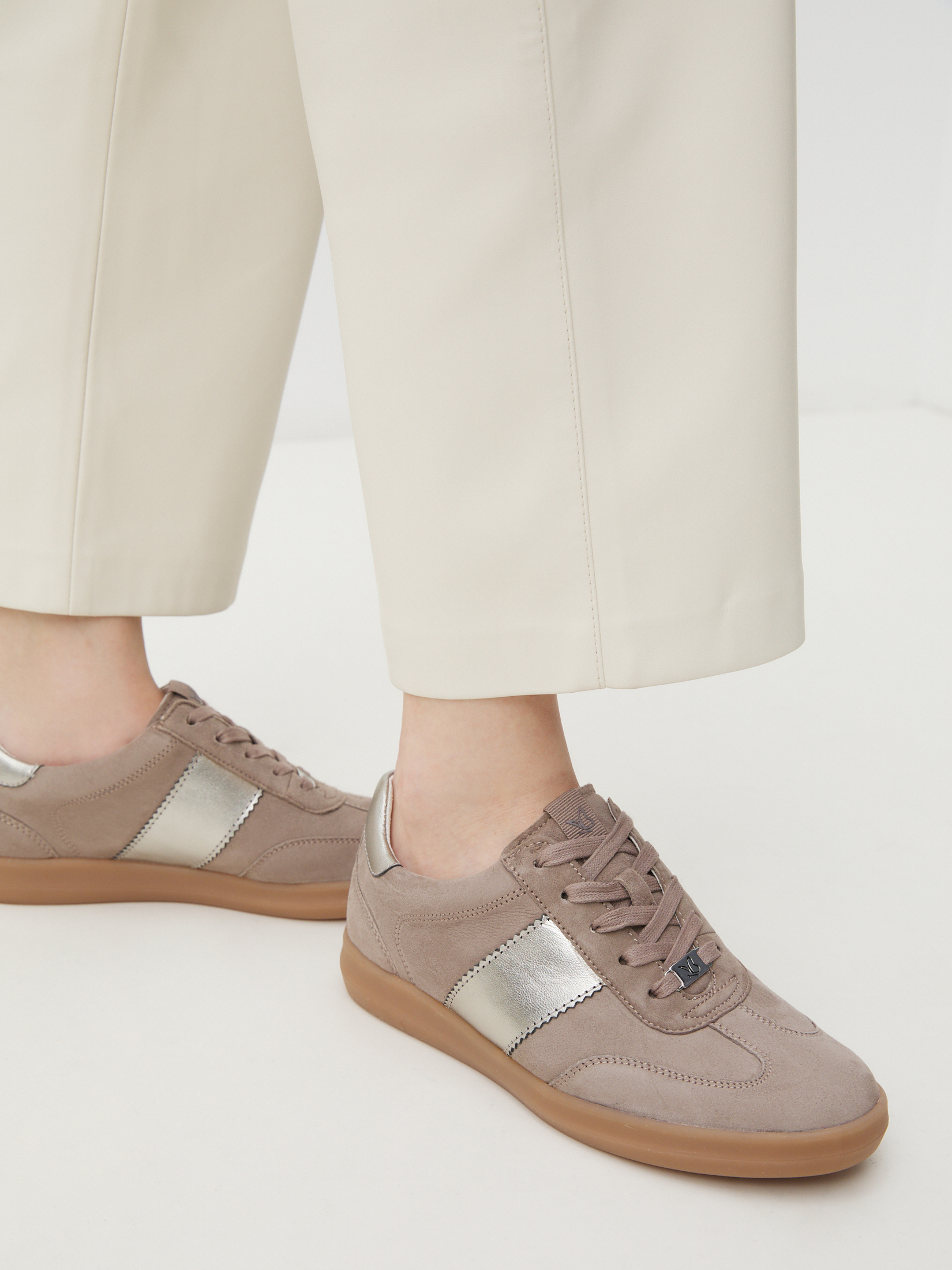 5985 р. 10500 р. Женские кеды CAPRICE MANOU