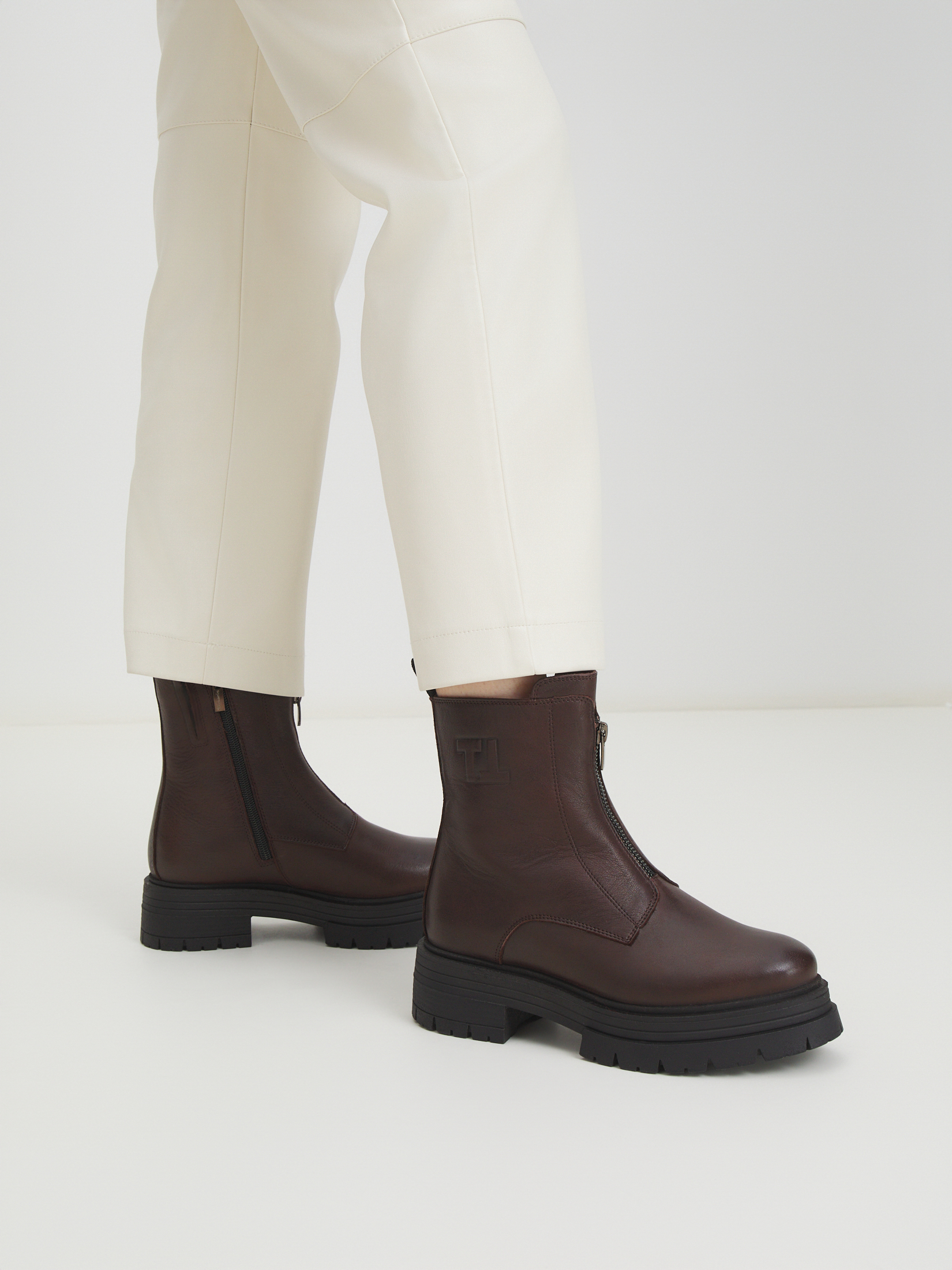 8260 р. 14750 р. Женские ботинки TAMARIS