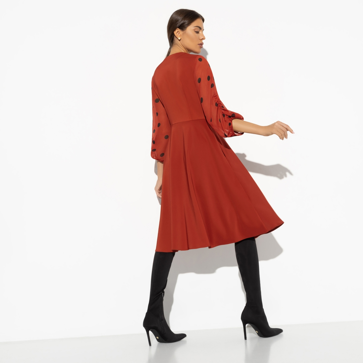 Ст.цена 1990р. Платье, Рождение легенды (passion)