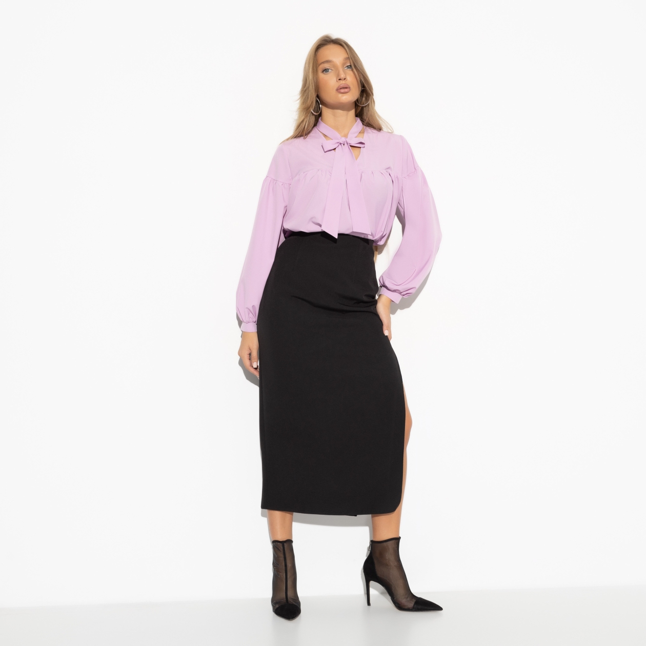 Ст.цена 1590р. Блуза, Роковая встреча